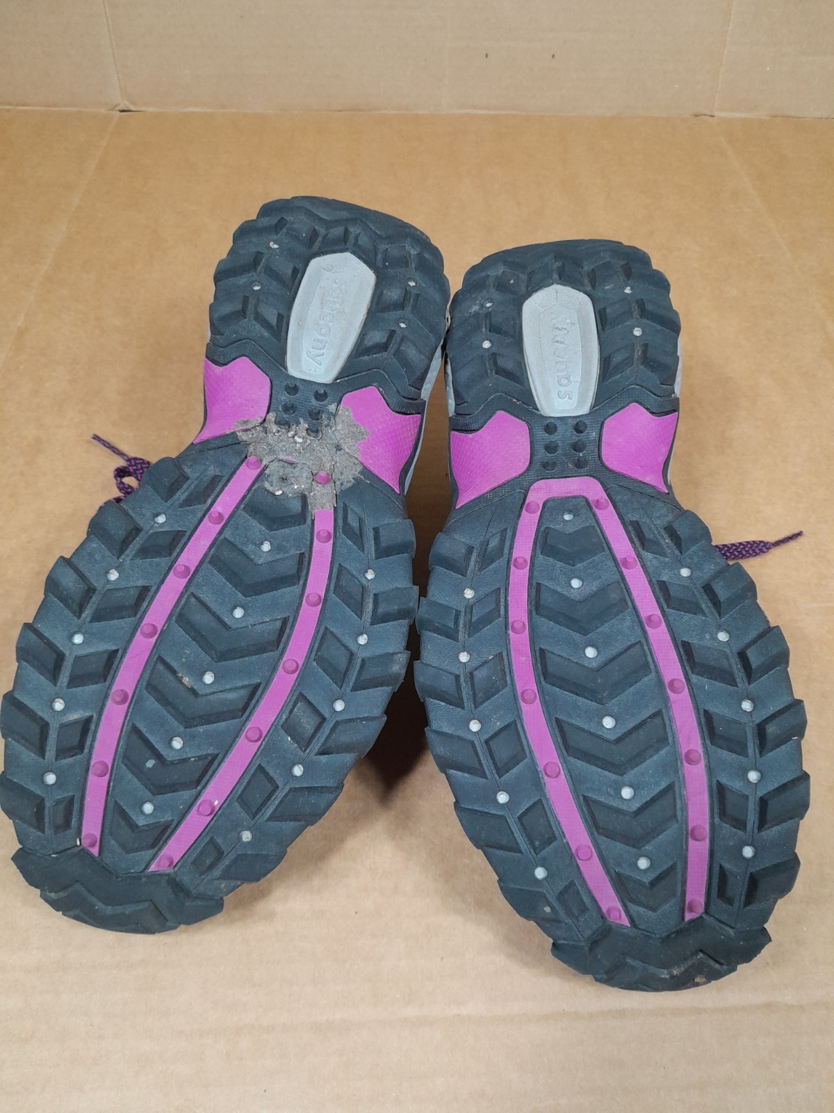 Saucony Excursion Hike Sneaker Women Sz 0.5 Used NO INSOLES