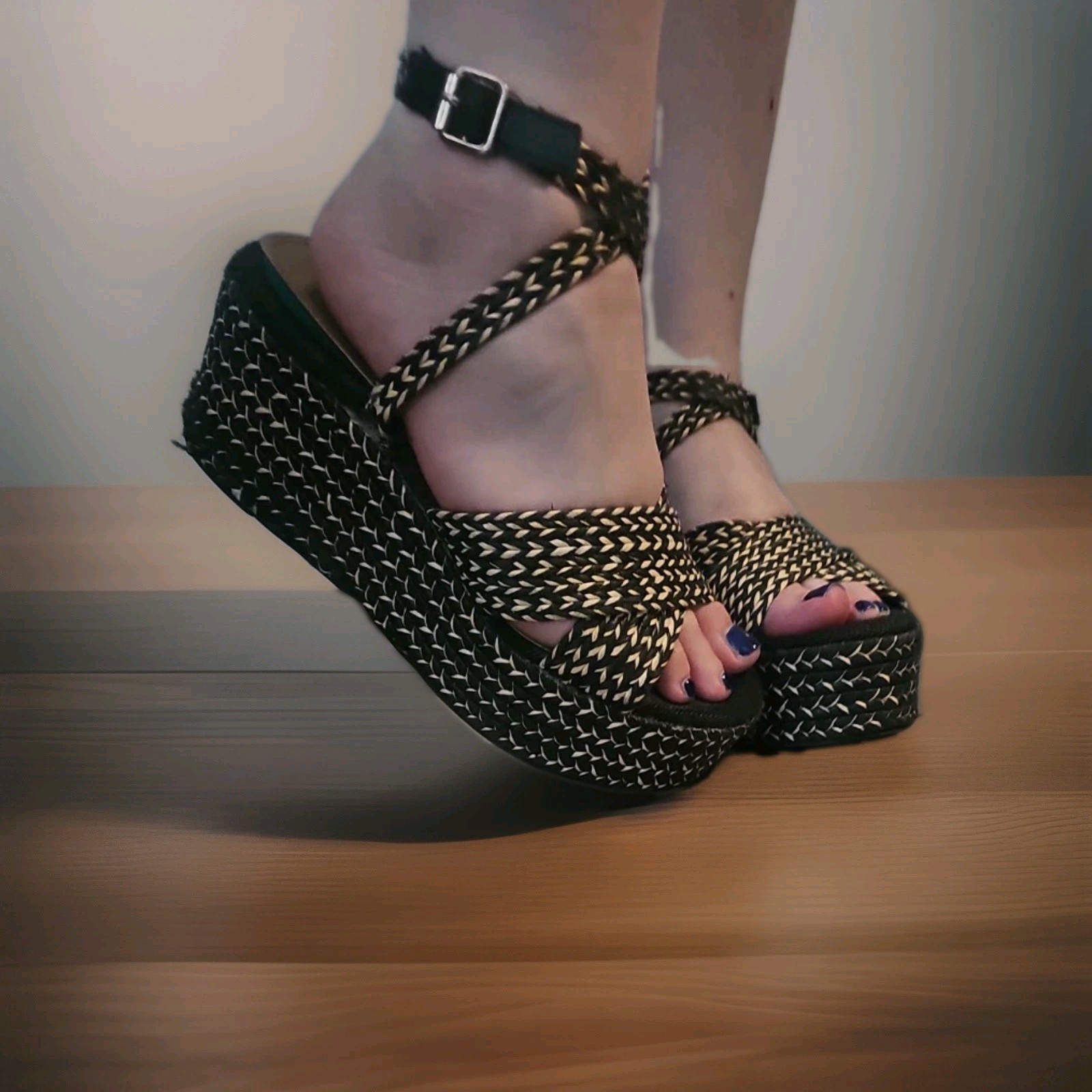 Steven New York Women’s Randel Ankle Strap Platform Sandals, Size 7 Black & Tan