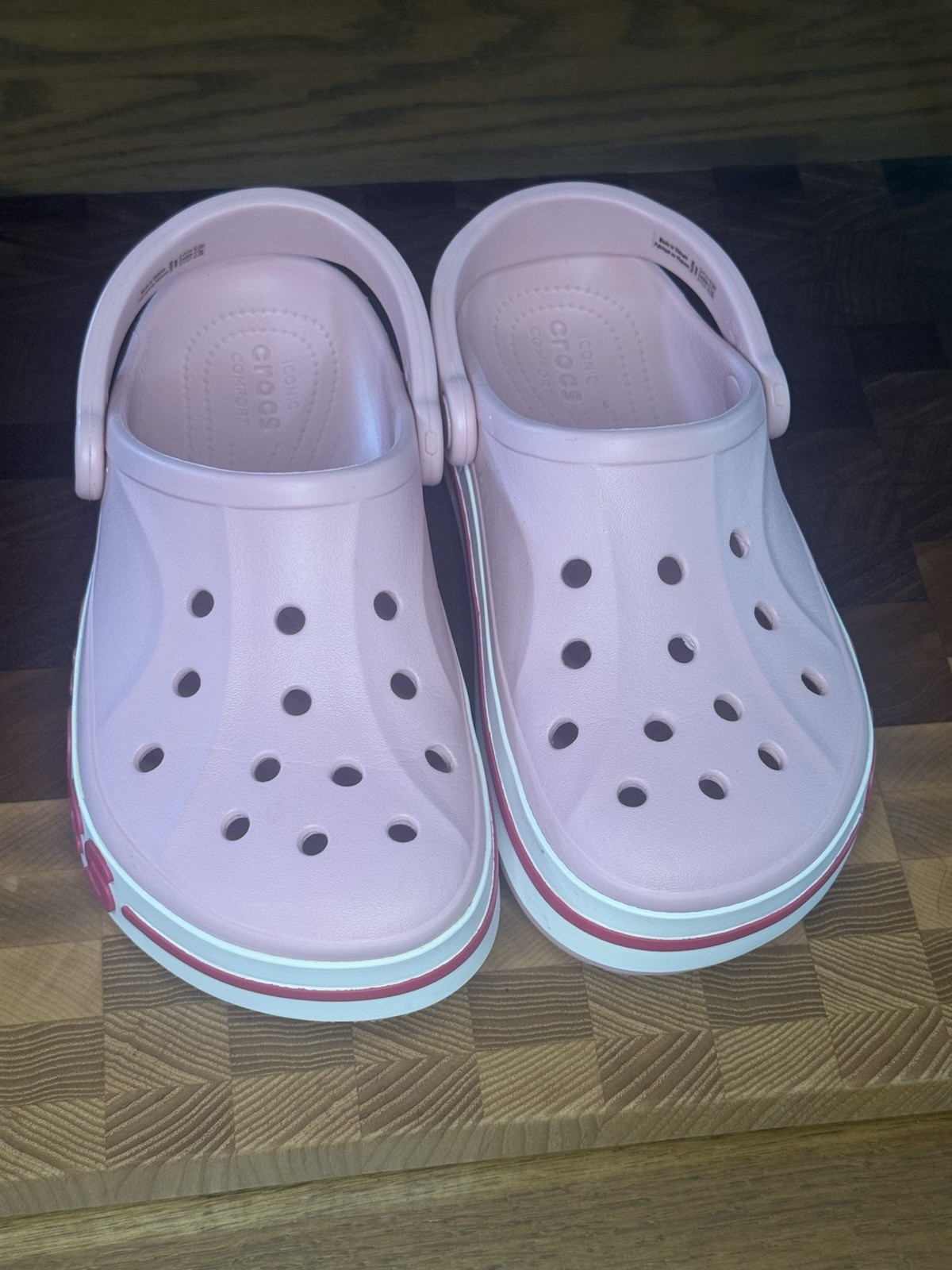 Crocs Crocband Classic Clogs Women’s Size 6 Pink Slip On Comfort Shoes EUC