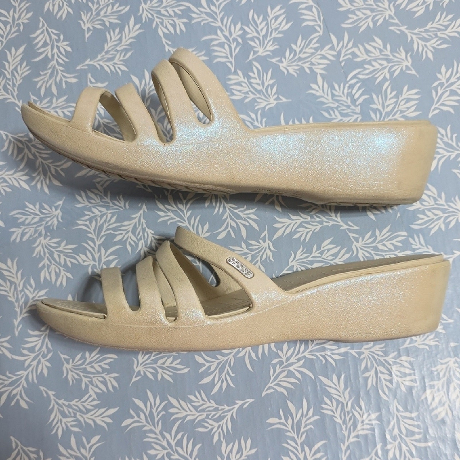 CROCS Womens Sz 9 Rhonda Beige Strappy Wedge Slide Sandals