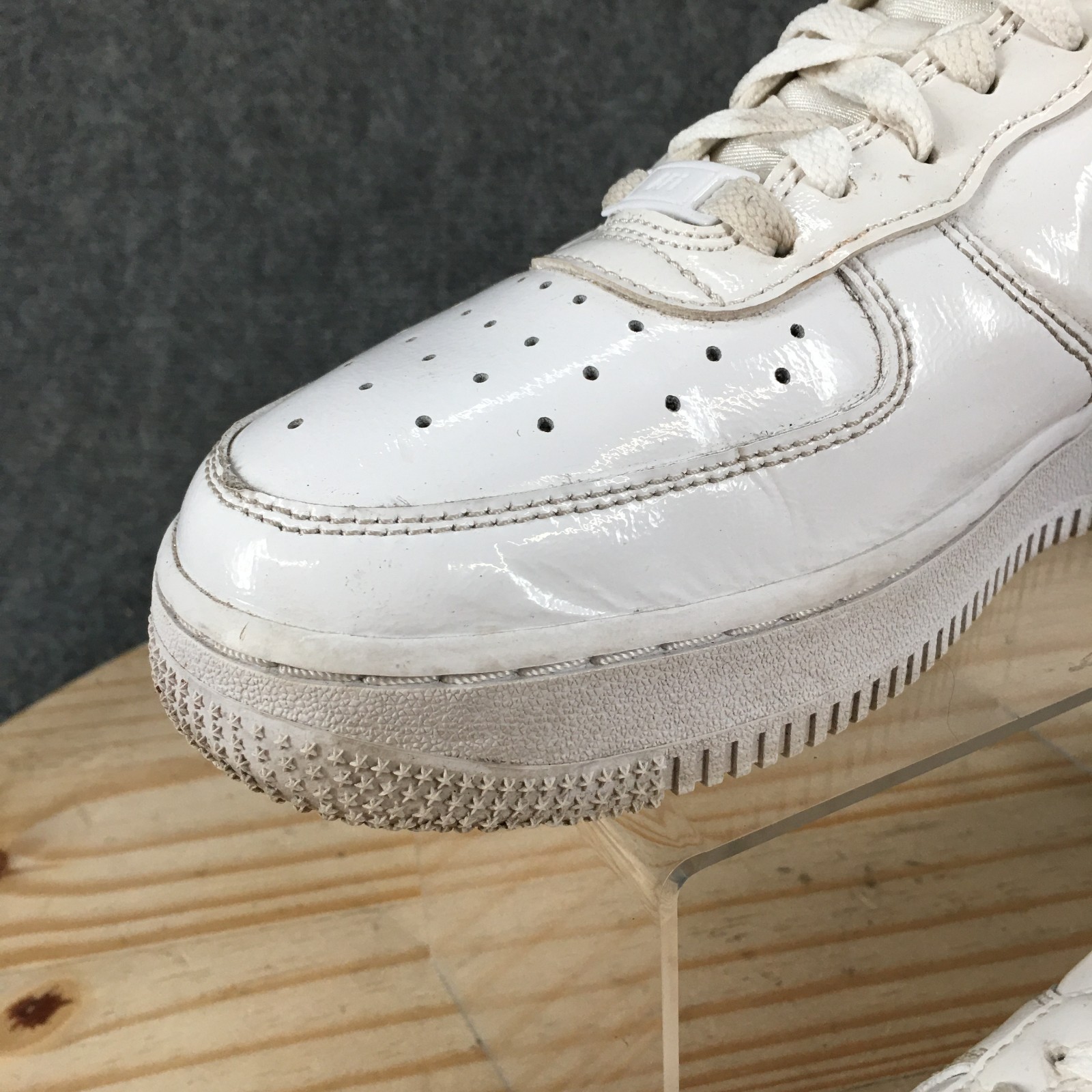 Nike Air Force 1 07 Essential Shoes Womens 8 Low Top Sneakers Black White Red