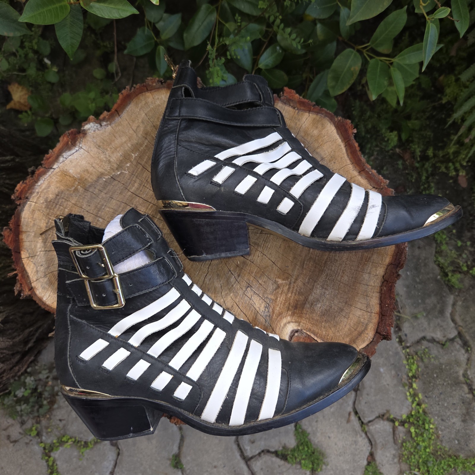 Rare DIAVOLINA Leather Ankle Boots Size 5.5 Black White Western Cowboy
