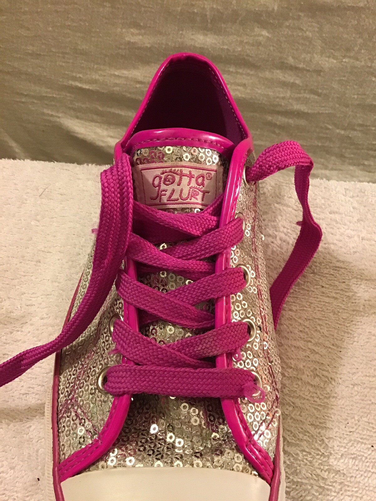 GOTTA FLURT Women’s Sneakers Purple & Silver size 8M