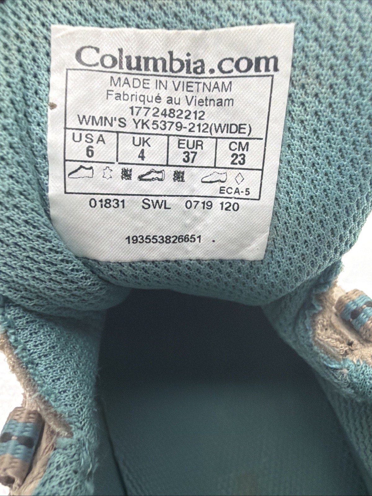 Columbia Techlite Waterproof Sneakers Women’s Size 6 YK5379-212 Worn Once