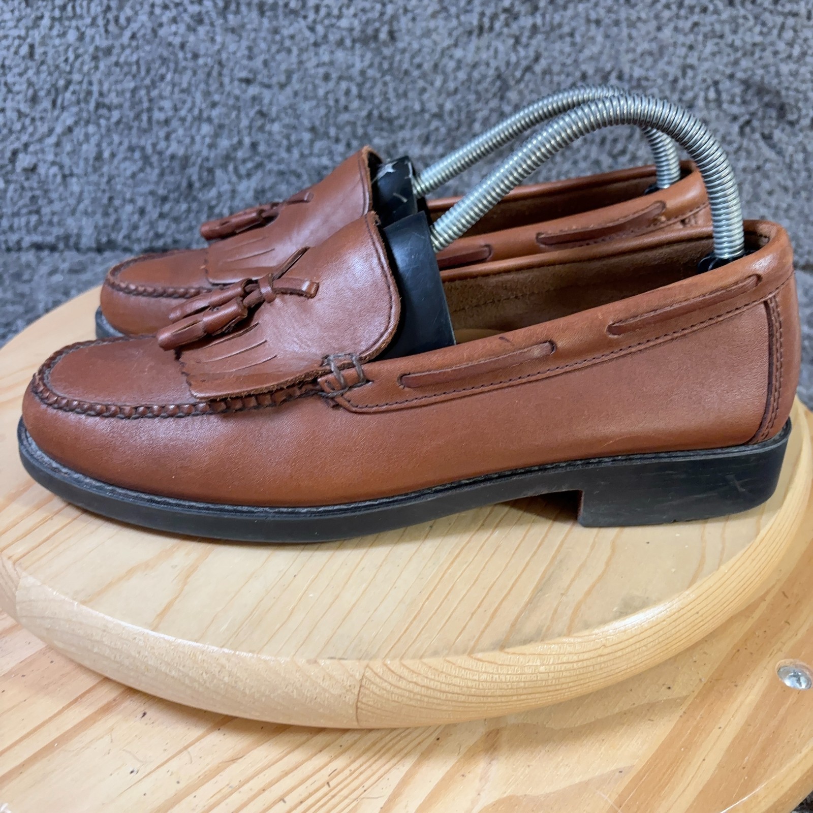 GH Bass Weejuns Marietta II Loafer Women Size 9 Brown Leather Tassel Kiltie Shoe