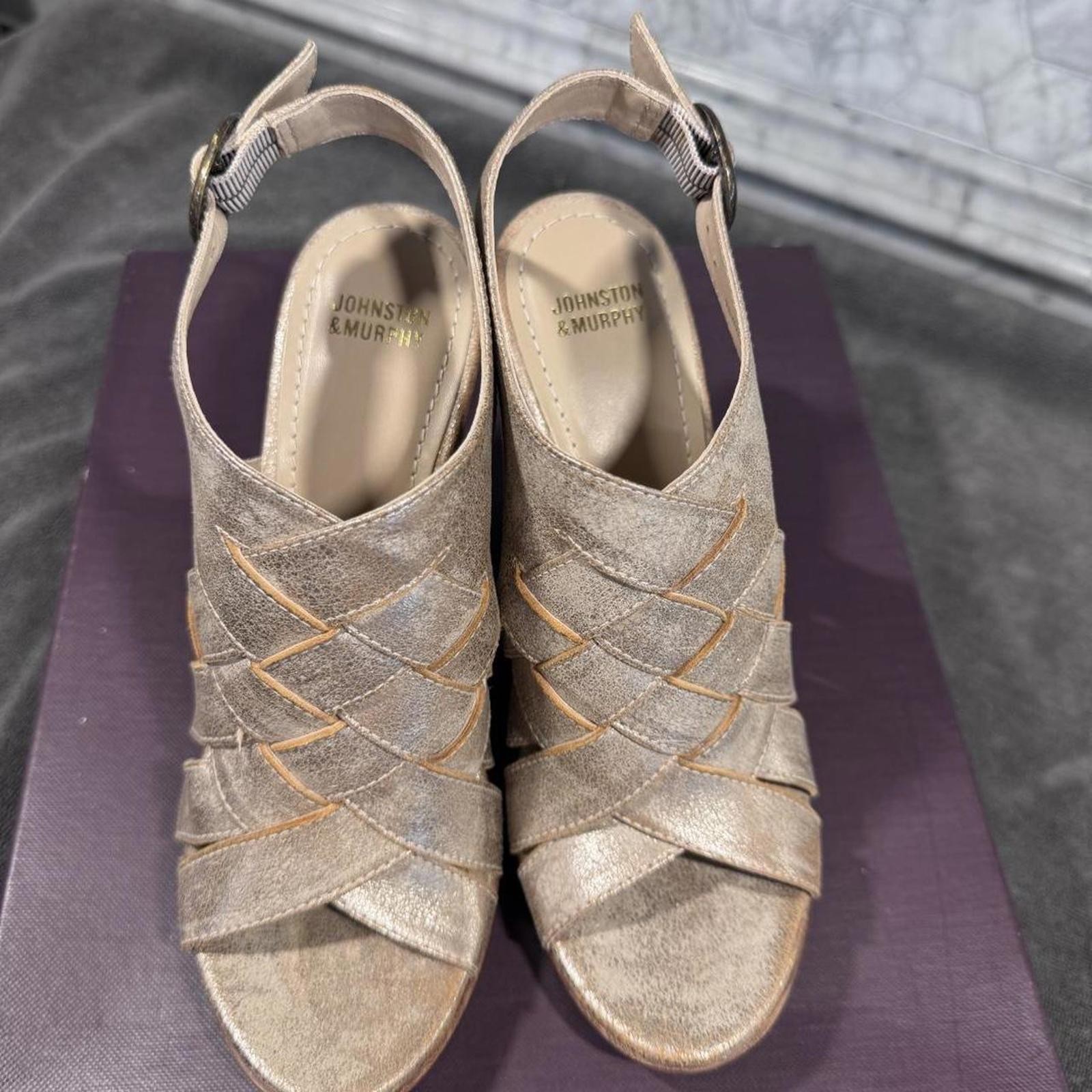 Johnston & Murphy Women 6 Wedges Sandals Gold Made in Brazil Coastal Neutral