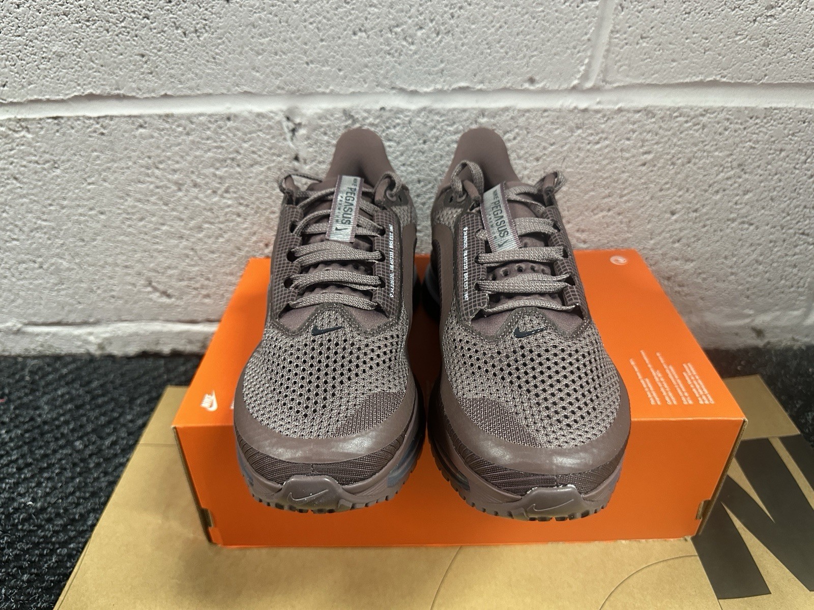 Women’s Size 8.5 – Nike Pegasus Premium Tattoo Off Noir Hydrogen Blue HQ2593-502