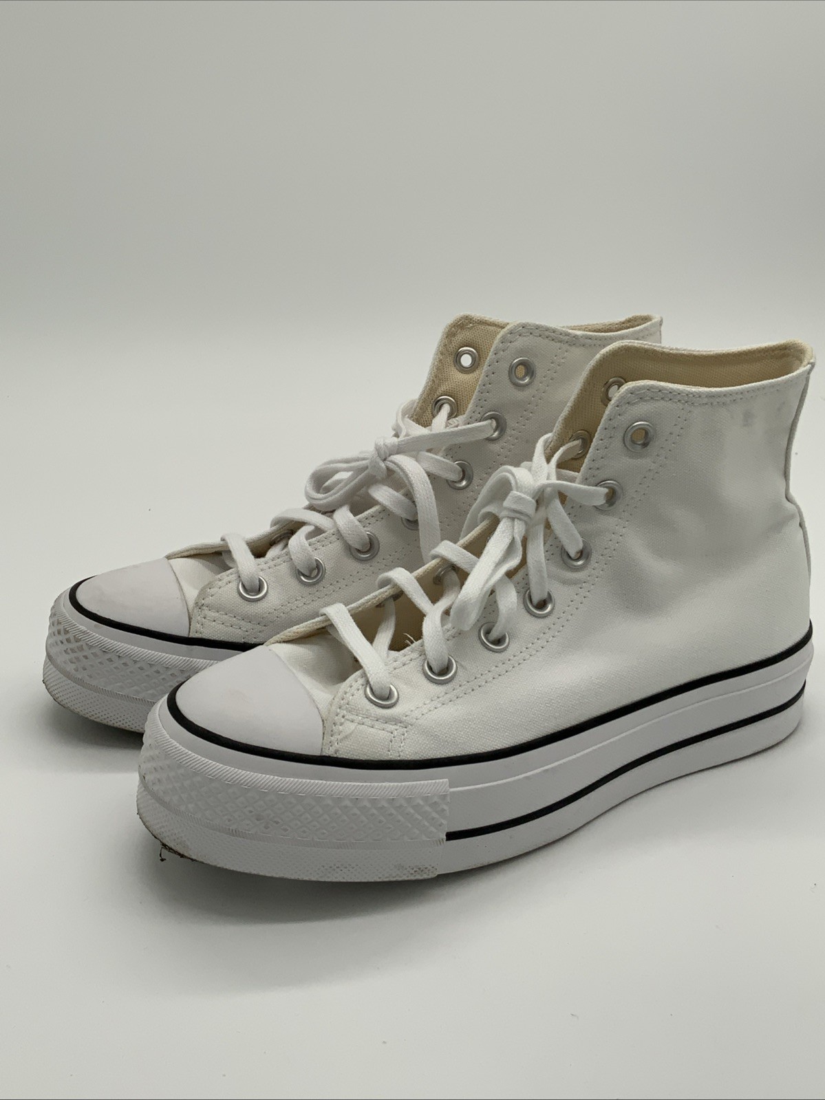Converse CTAS Lift Hi Platform Canvas Women Size 7.5 White Used 560846C