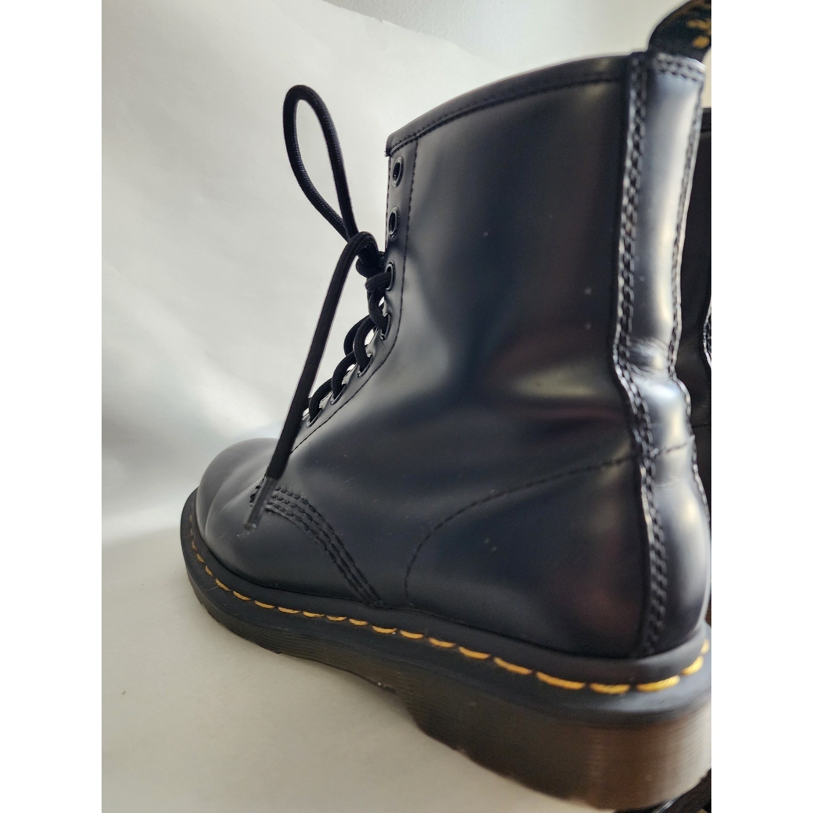 Dr. Martens 1460 Black Patent Leather 8-Eye Boots Women’s Size 6 EU 37