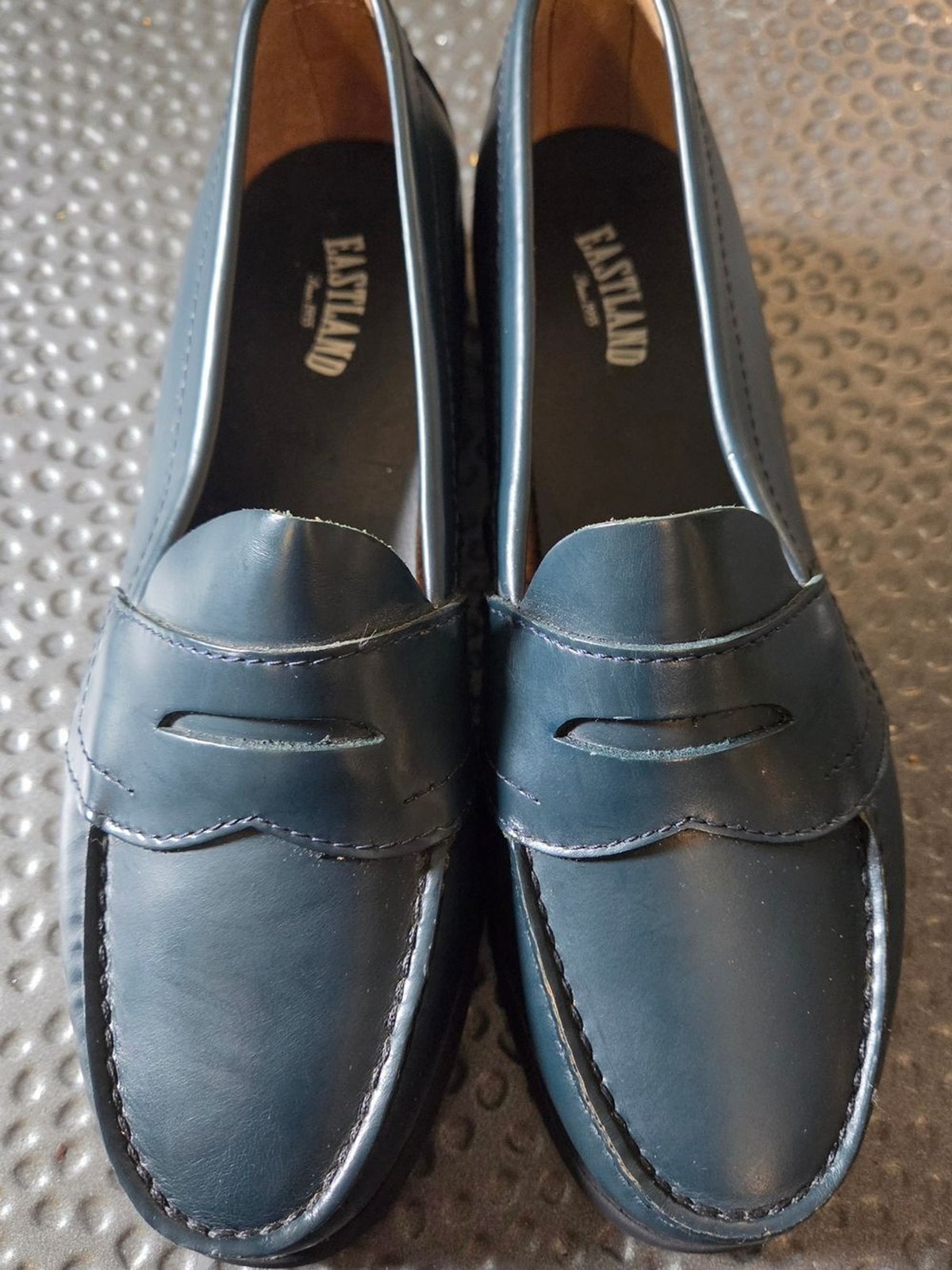 Eastland Navy Blue Leather Penny Loafers – Women’s
