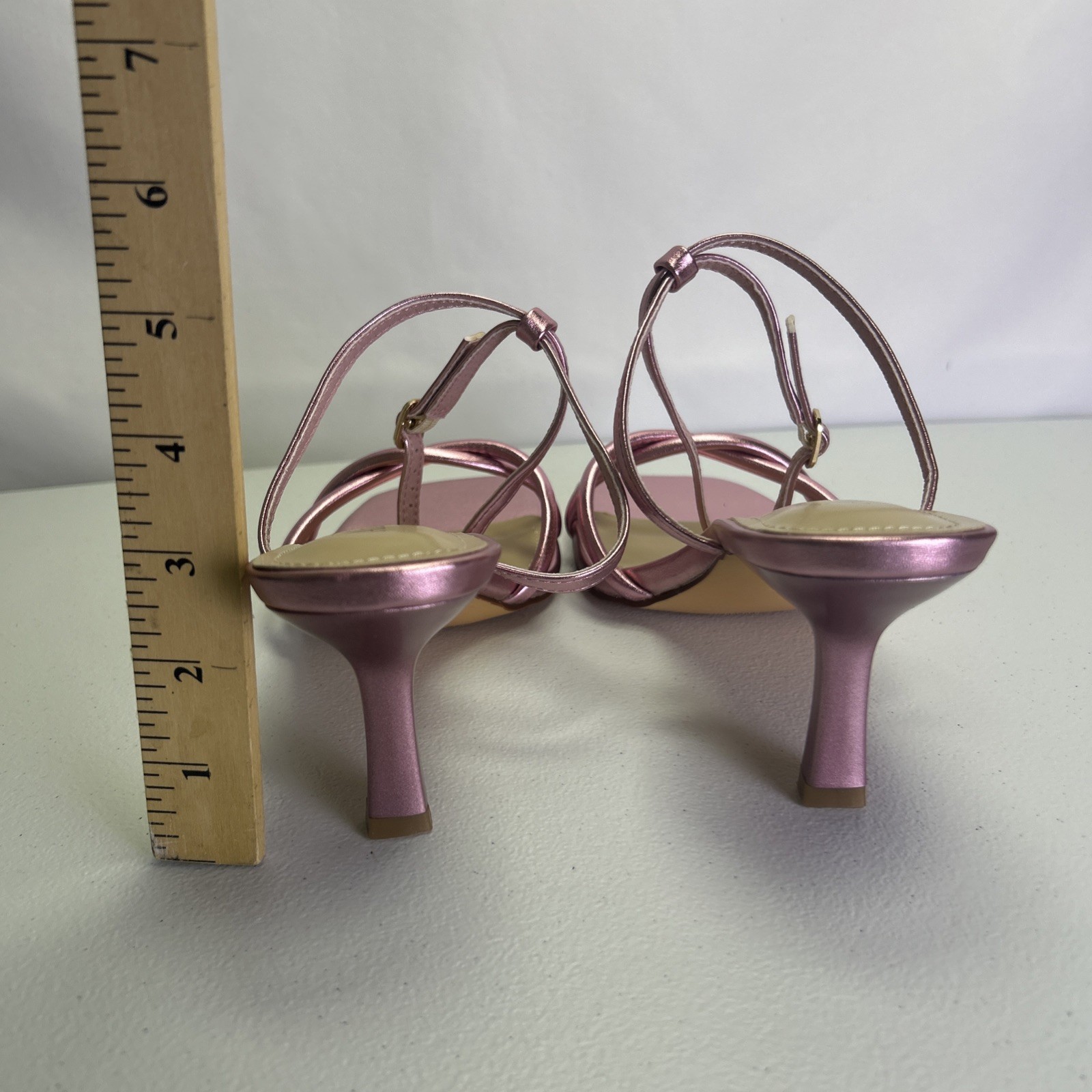 AiunIInd Pink Metallic Strappy Heels Square Toe Dress Sandals NIB Size 9
