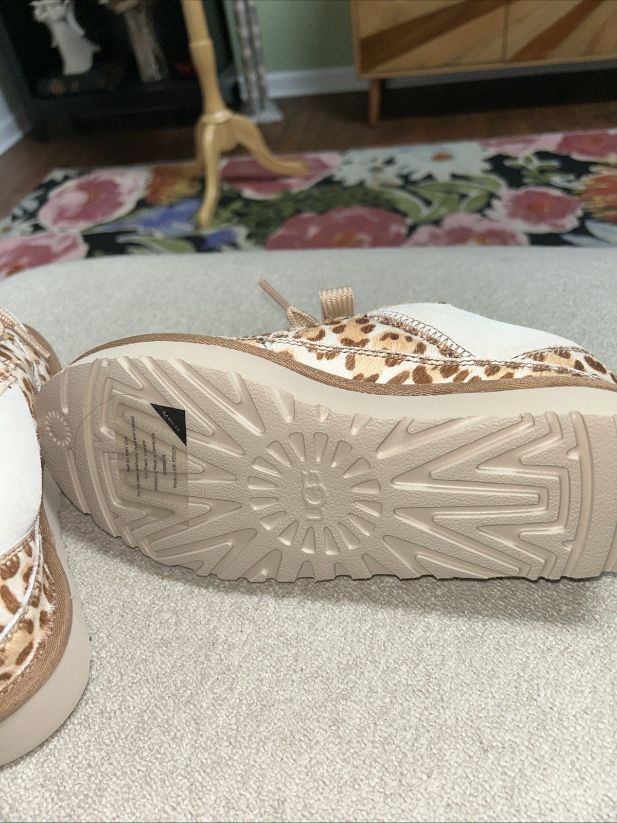 Ugg Lowmel Plains Leopard Cow Hair Sneakers Size 7 New