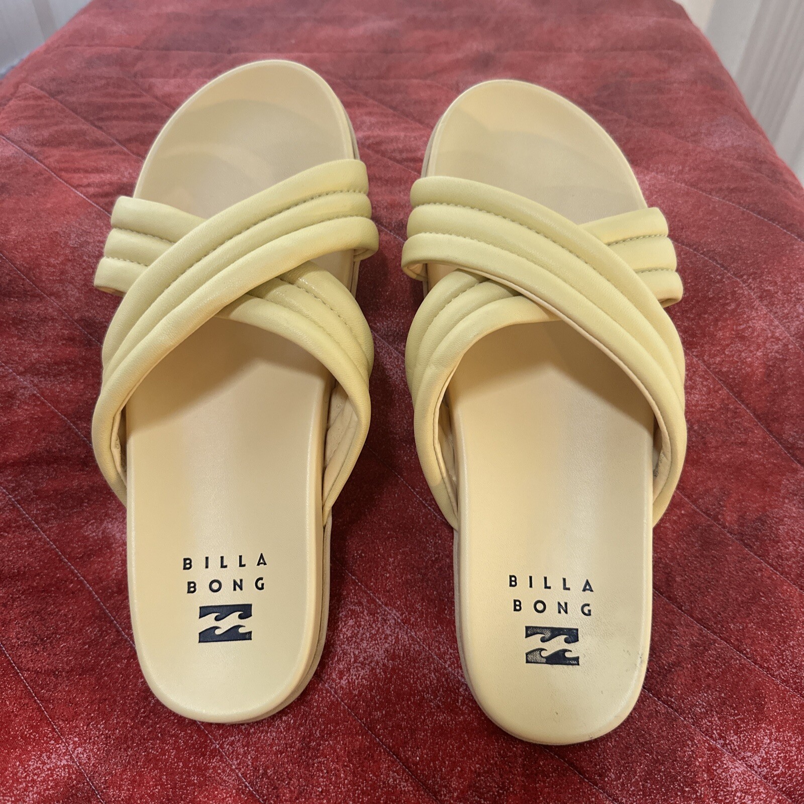 Billabong Women’s Pale Yellow Comfy Boho Beachy Slide Athliesure Sandals, Sz 8.5