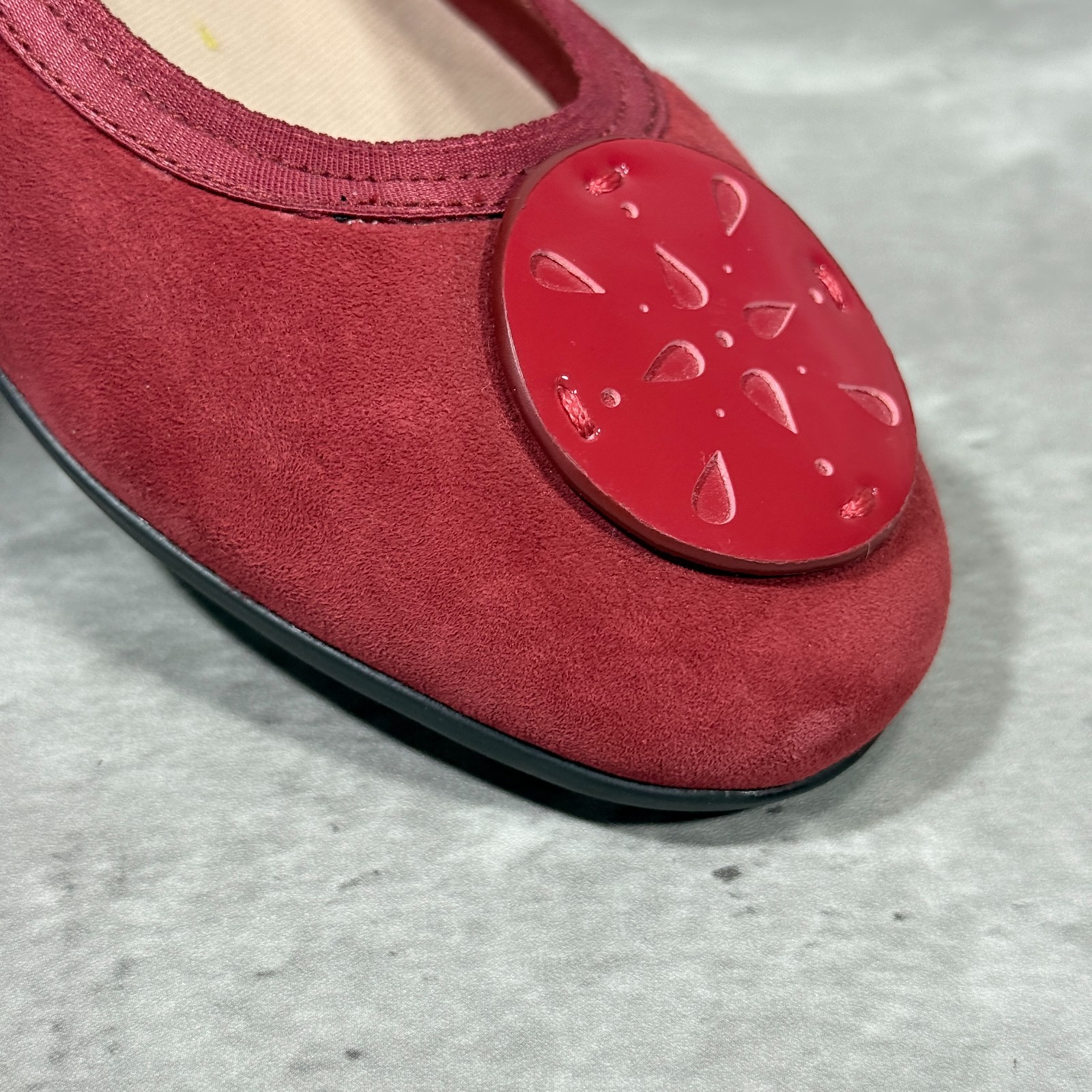Collection by Clarks Gracelin Zone Red Suede Slip On Ballet Flats Women’s 9.5 W