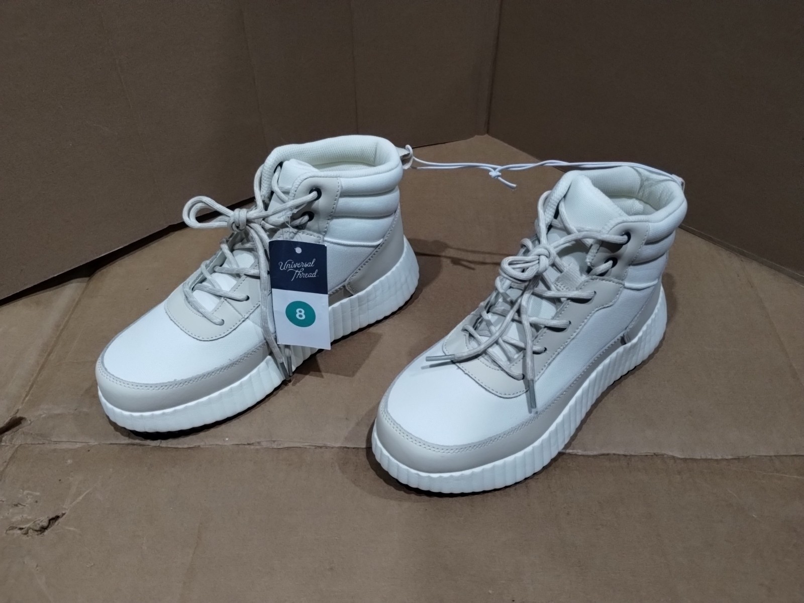 New Universal Thread Womens Size 8 Cream Off-White/Shyla Platform Hiker Boots