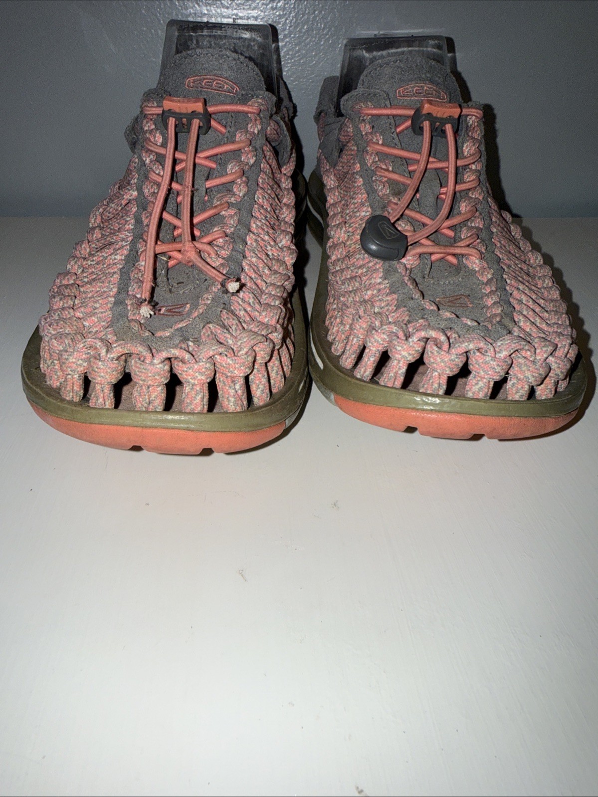 Keen 1014756 Uneek 8mm Camo Fusion Coral Women’s Sandal 10 Summer Camp Beach