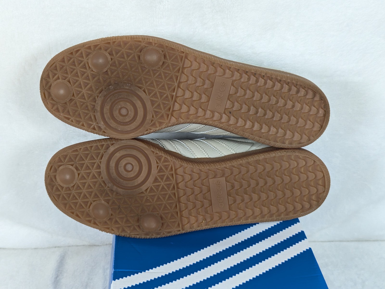 🔥 Sz 10.5 – Adidas Samba OG Beige Aluminum Gum Sole Sneakers IE7013 Women’s