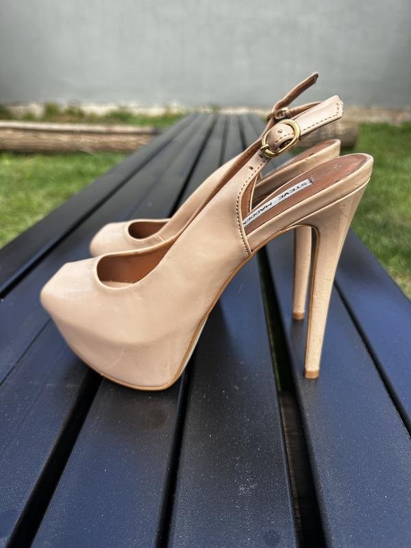 Women Steve Madden Heels Beige Synthetic Leather