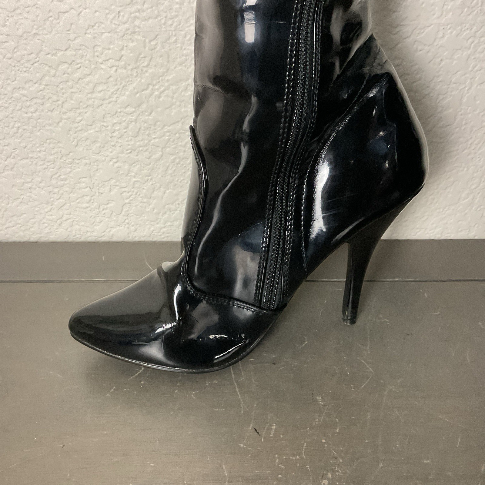 Pleaser Women’s Seduce-3010 Black Patent Thigh High Boots 5″ Stiletto Heel Sz 8