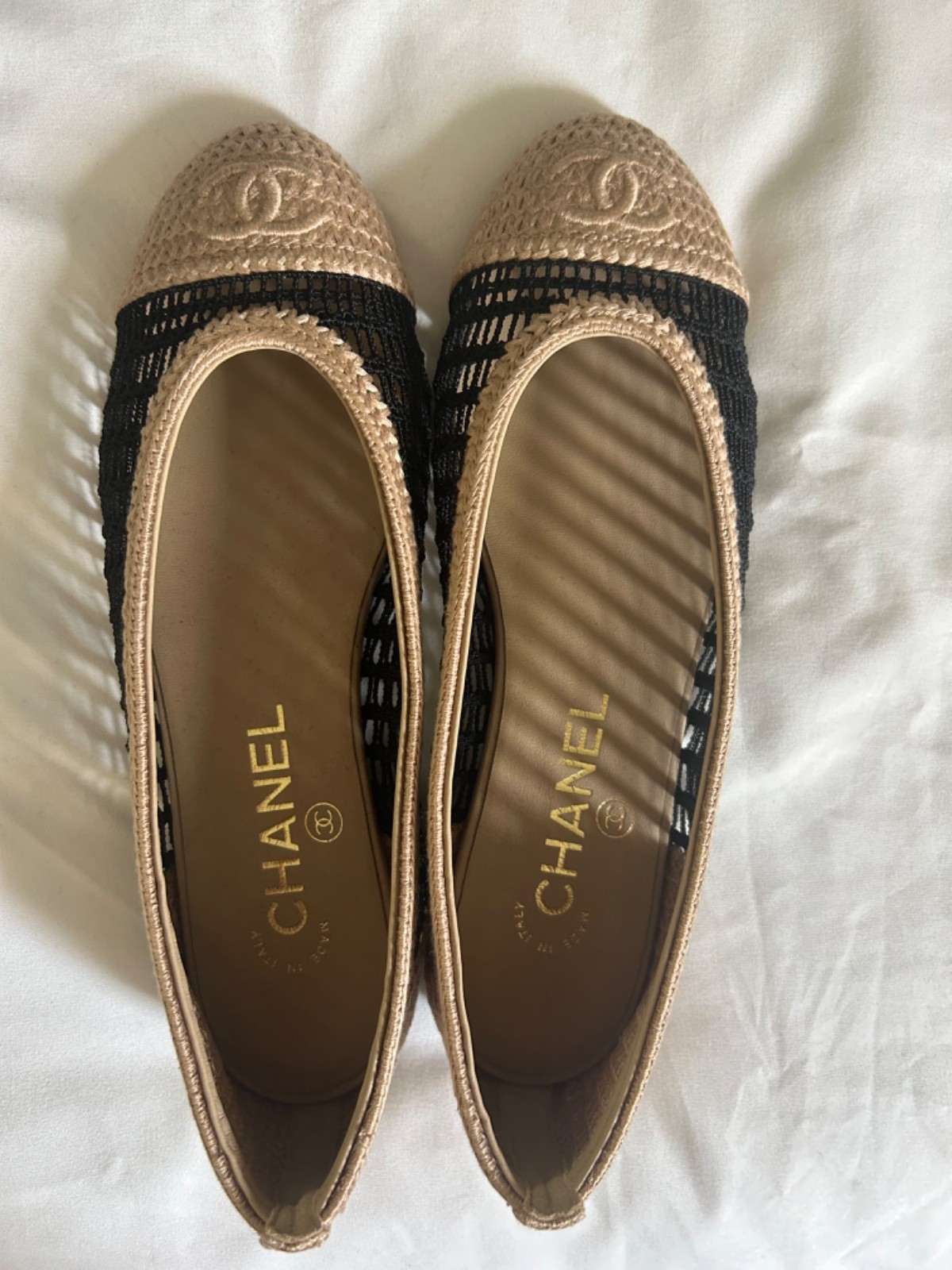 Authentic New with box Chanel crochet raffia ballet flats size 36