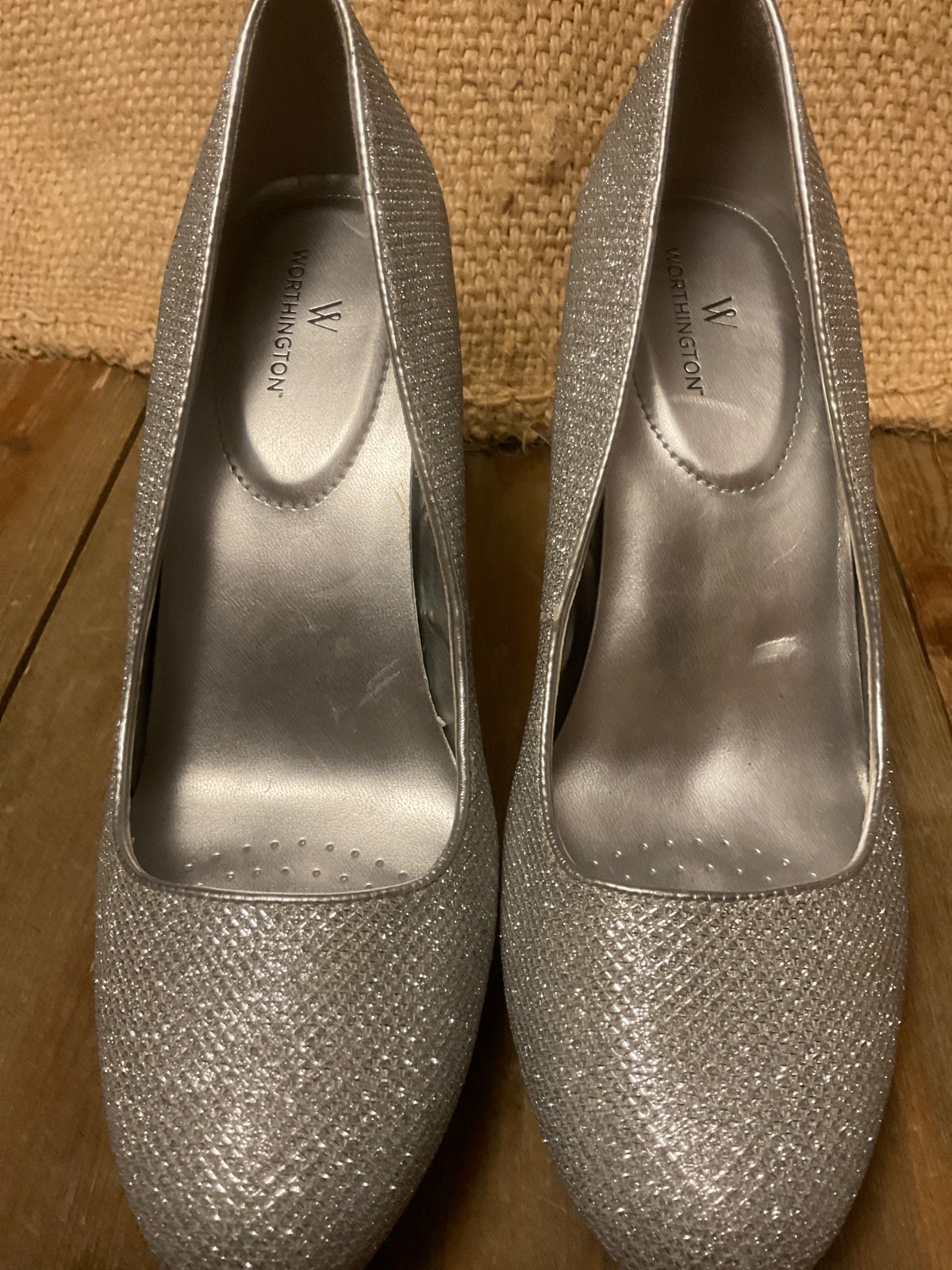 Worthington Hula Silver Glitter Platform Pumps Heels Metallic Comfort Size 7.5M