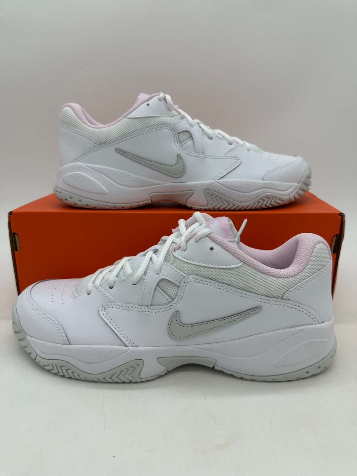 Nike Court Lite 2 Women’s Size 10 White Pink Tennis Athletic Shoes AR8838 104