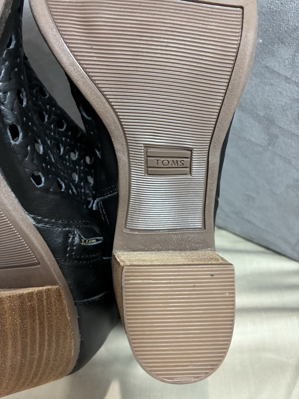 Toms Boots Womens 8.5 Majorca Ankle Bootie Black Side Zip Peep Toe