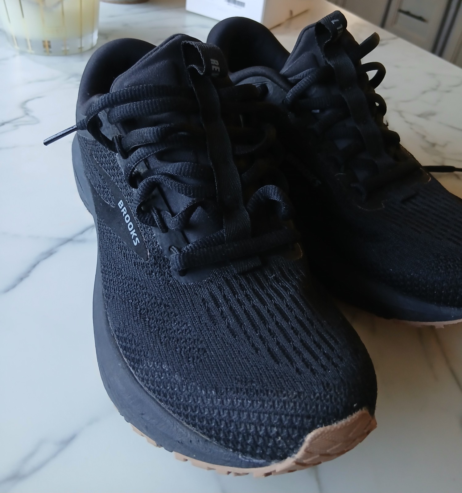 Size 7.5 – Brooks Revel 8 Triple Black W