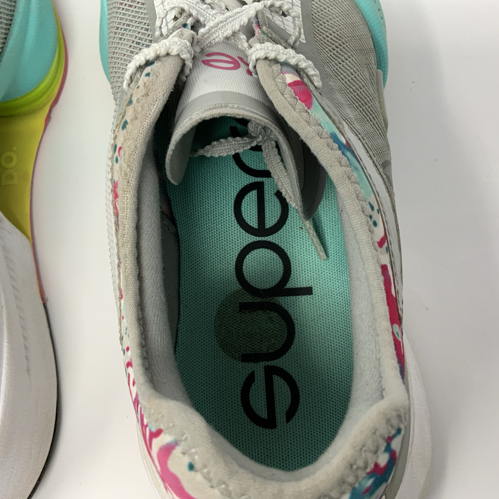 Nike Air Zoom Superrep 3 Womens 10.5 Grafitti Graphics Shoes Sneakers Trainers