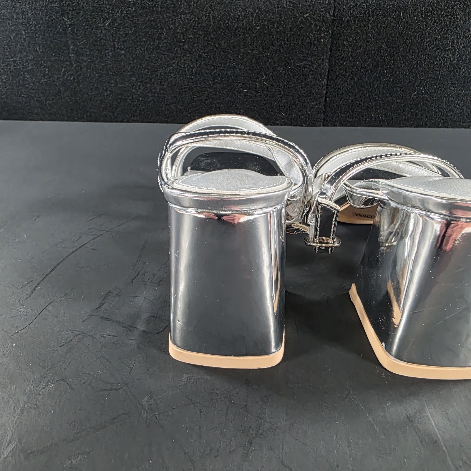 Woman Wild Fable Blaire Strappy Block Heeled Sandals Silver 6 Shoes Sexrosly NIB