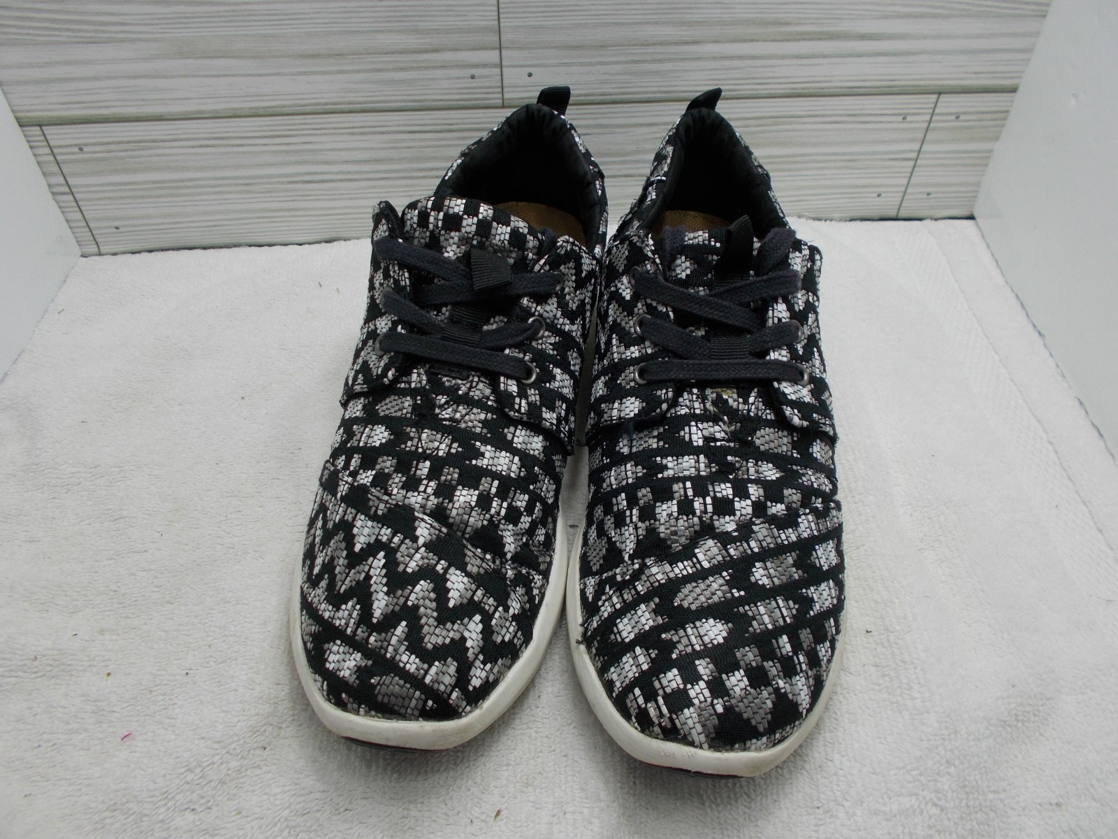 Toms Del Rey Black & White Women’s 7 Shoes