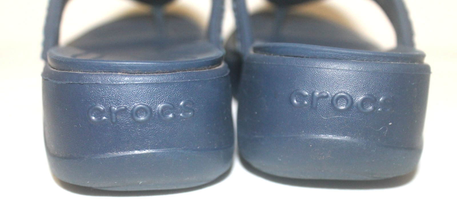 Crocs Monterey Navy Size 8 Embellished Flip Flops Sandals Women’s Thong