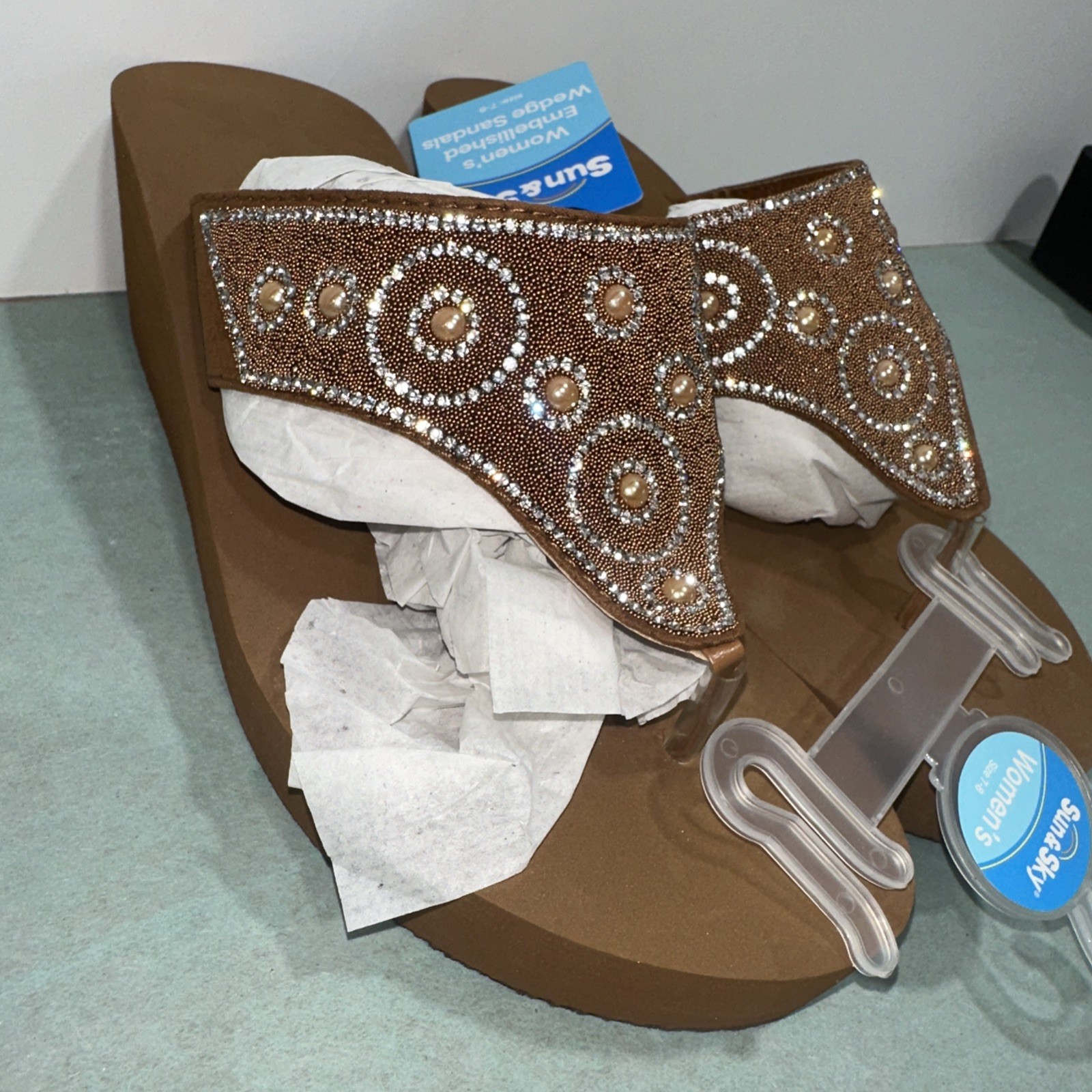 Sun & Sky Women’s 7-8 Brown Embellished Wedge Thong Sandals NWT