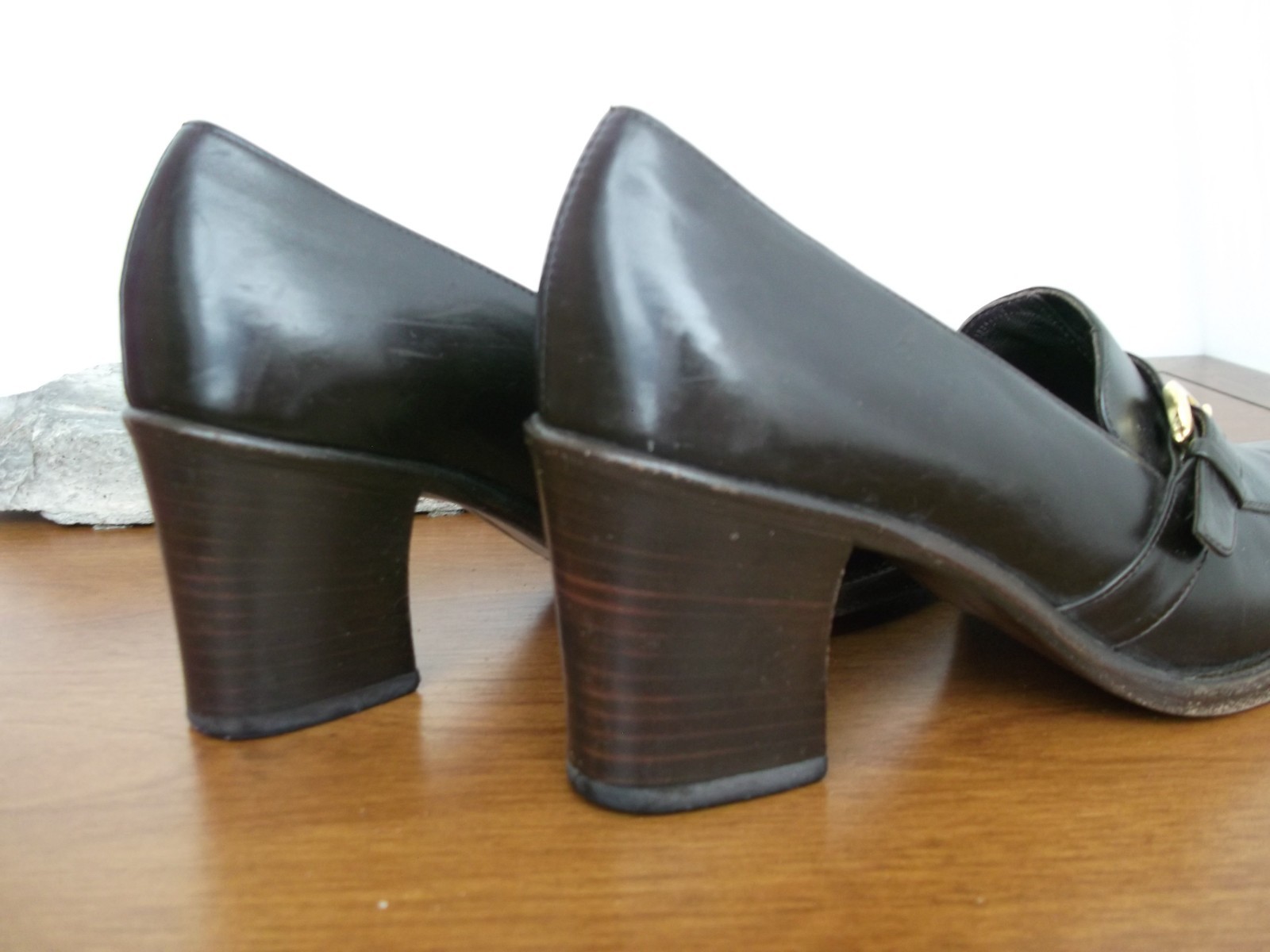 COLE HAAN Italy Women’s Sz. 7 B/ 2.75in high Chocolate Leather Pump Dress Heels