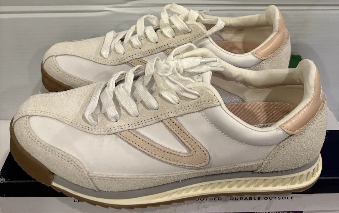 New Tretorn Hailey Women’s Jogger Sneaker Shoes Lace Up Pink Ivory Size 8 M NIB