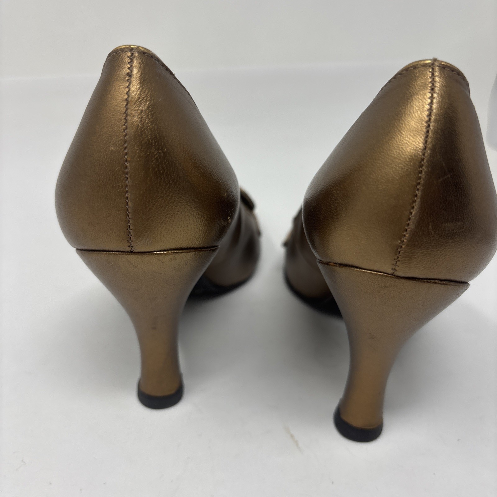 BCBGirls 3.75″ HEELS Bronze Leather SLIP ON LOAFER STYLE PUMPS SHOES 5B 35