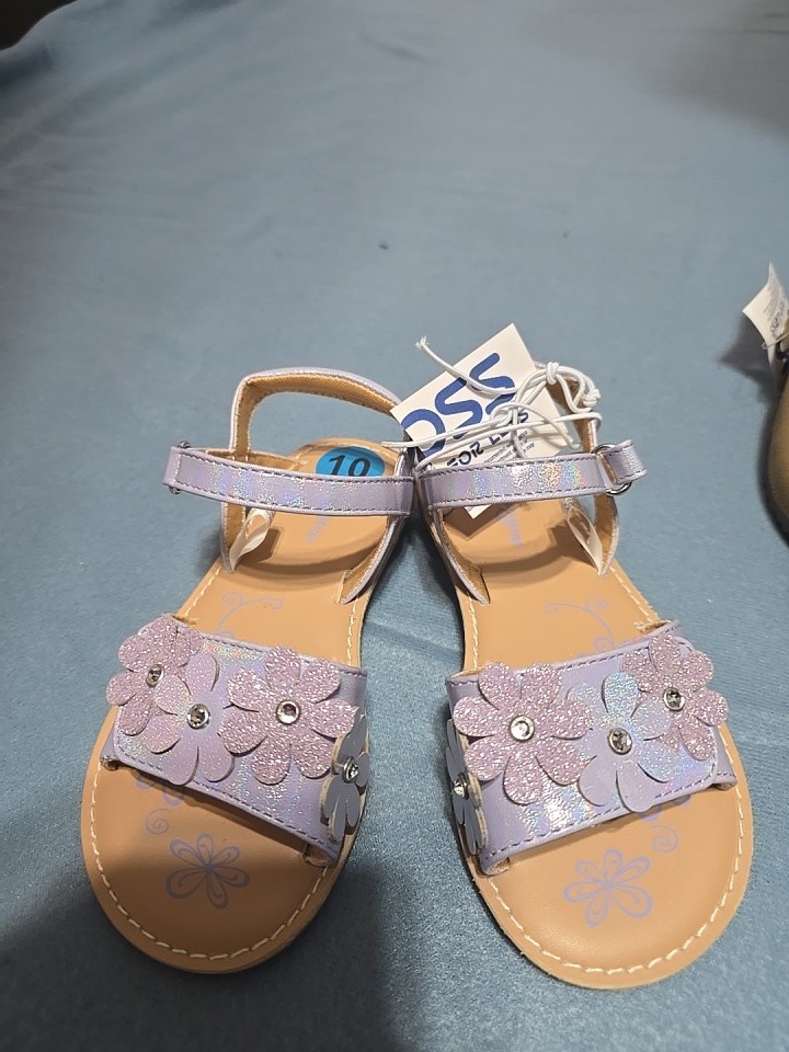 2P Link Beige Buckle Clog Sandals for kids Comfort ShoesFlat Closed Toe sz 13/10