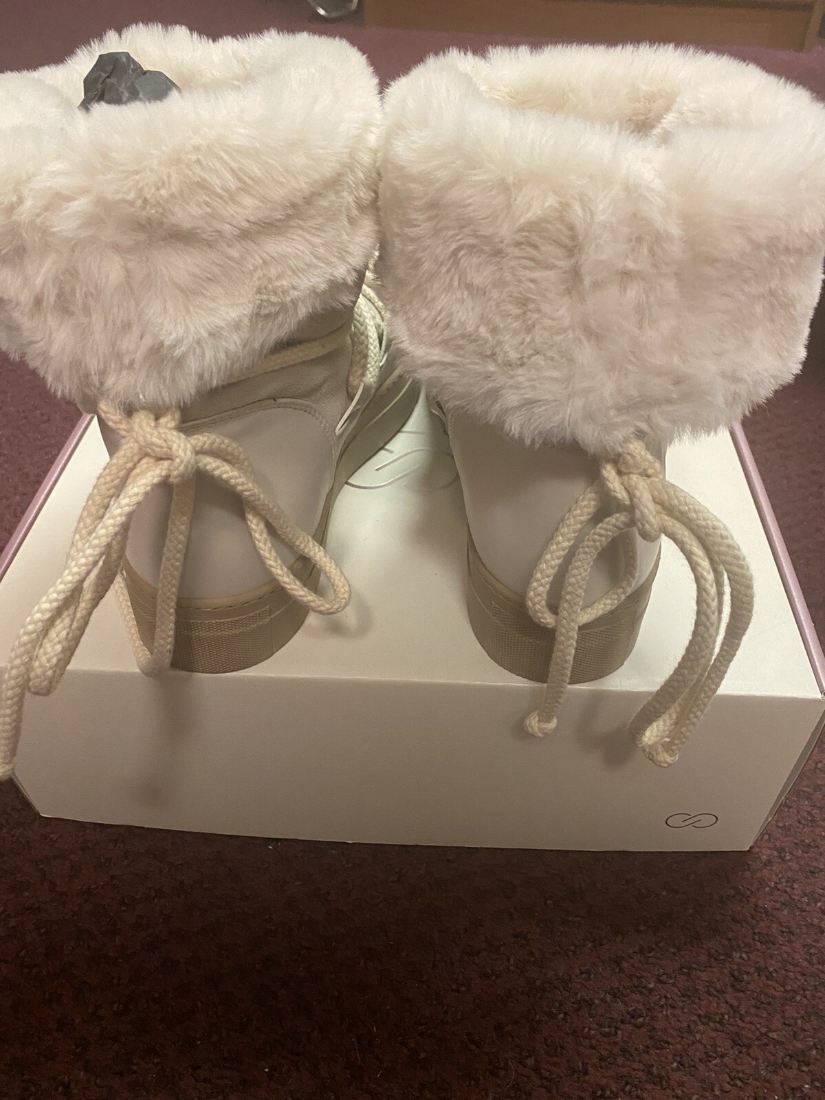 CALIA Women’s Hailey Boots, Ivory , Fur lined Insides size 9.5 NEW