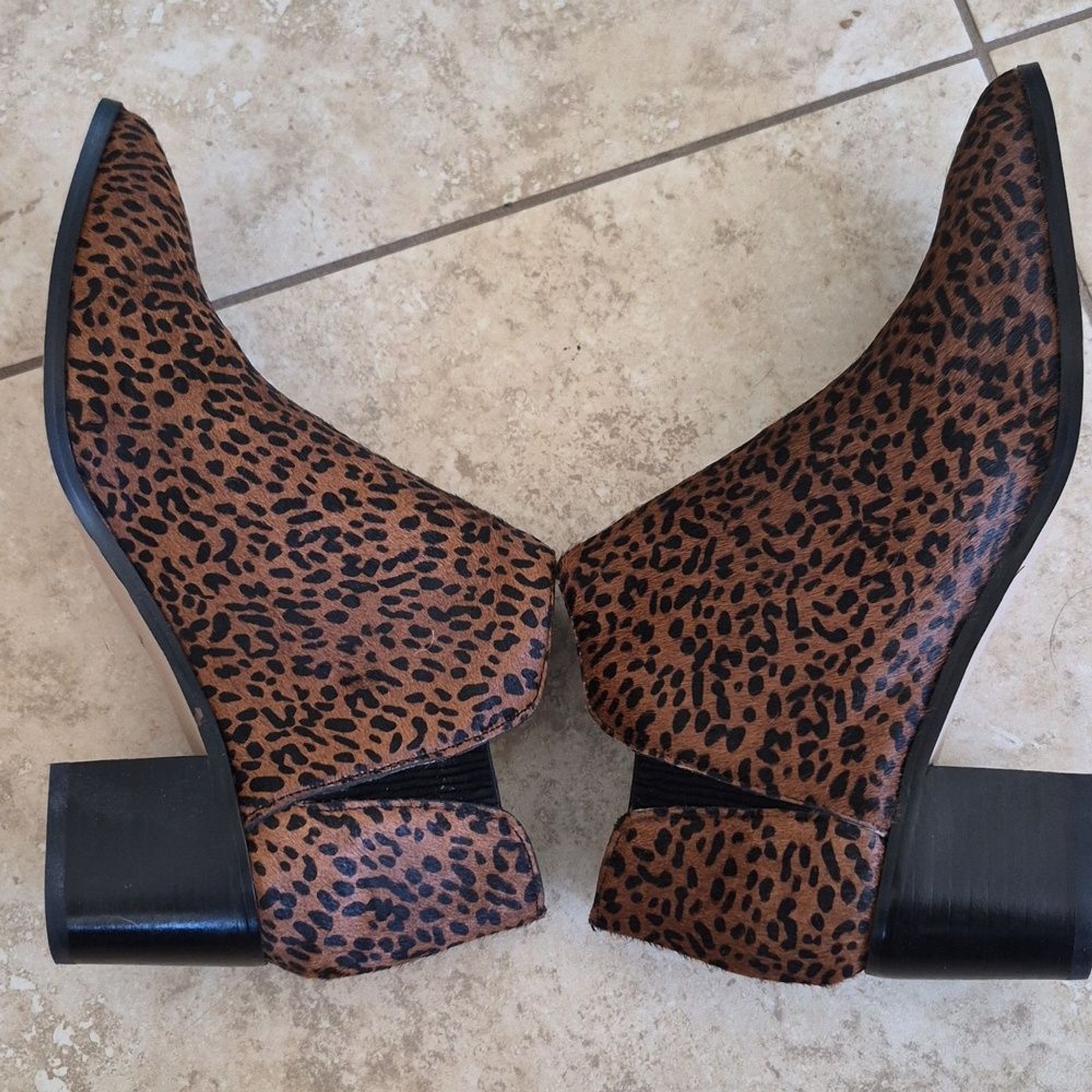 Sanctuary Revel, genuine Calf hair/fur, Animal Print, Booties Sz 8.5