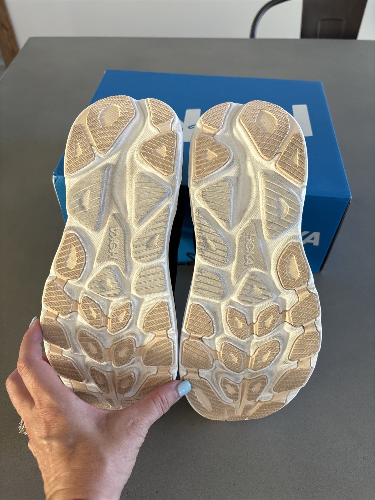 Hoka Clifton 10 Women’s Running Size 8