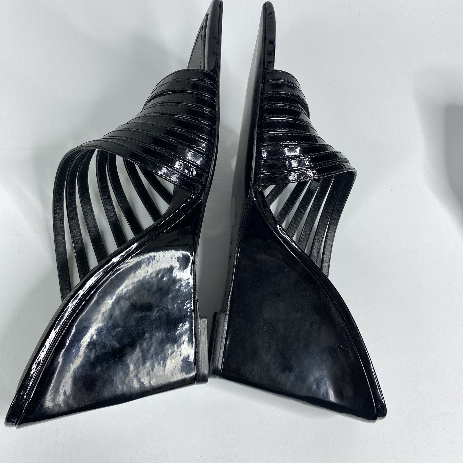 Mercedes Castillo Cecilia Wedge Sandal Glossy Black Patent Women’s US 10.5