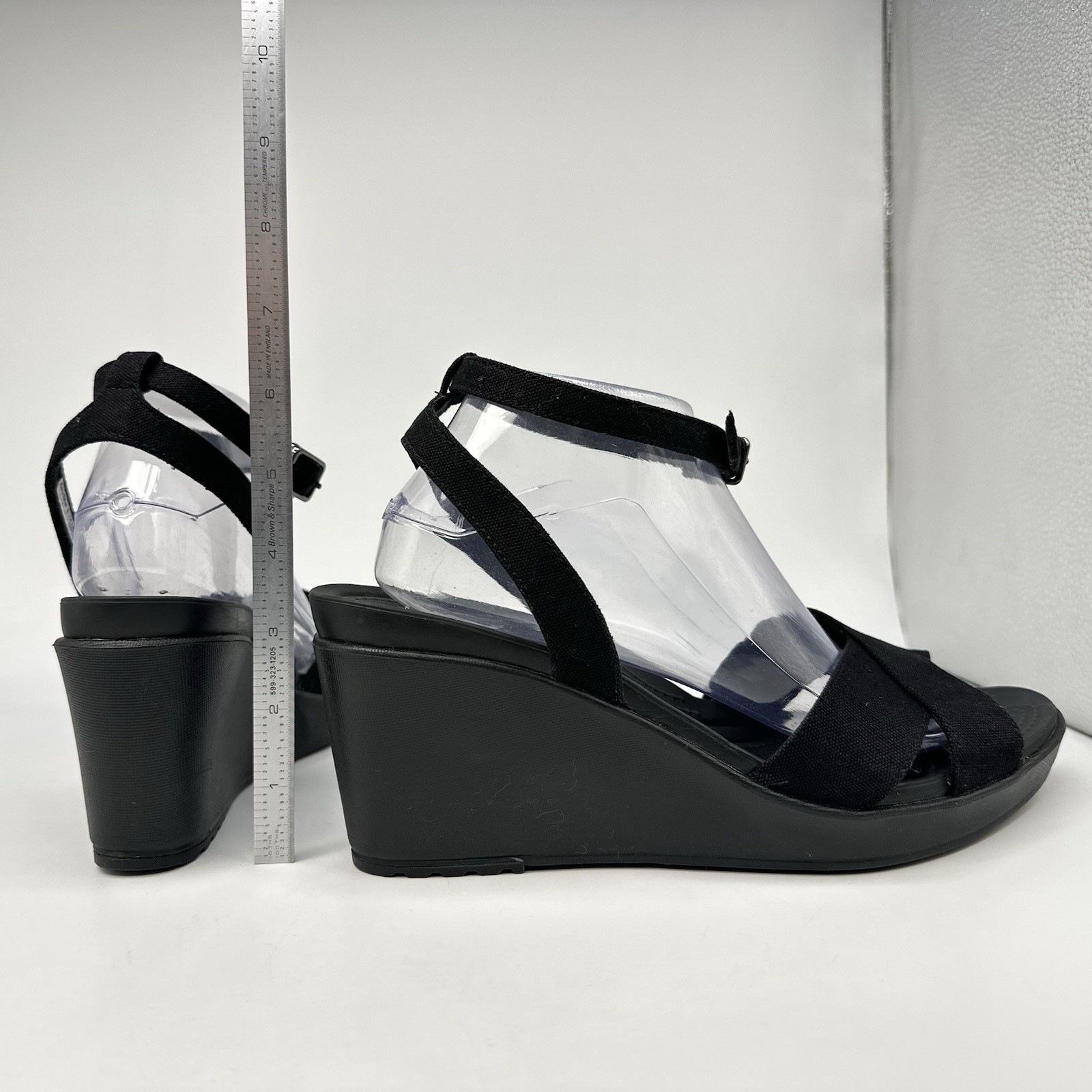Crocs — Leigh II Women 11 Ankle Strap Wedge Canvas Croslite Foam Sandal 204950