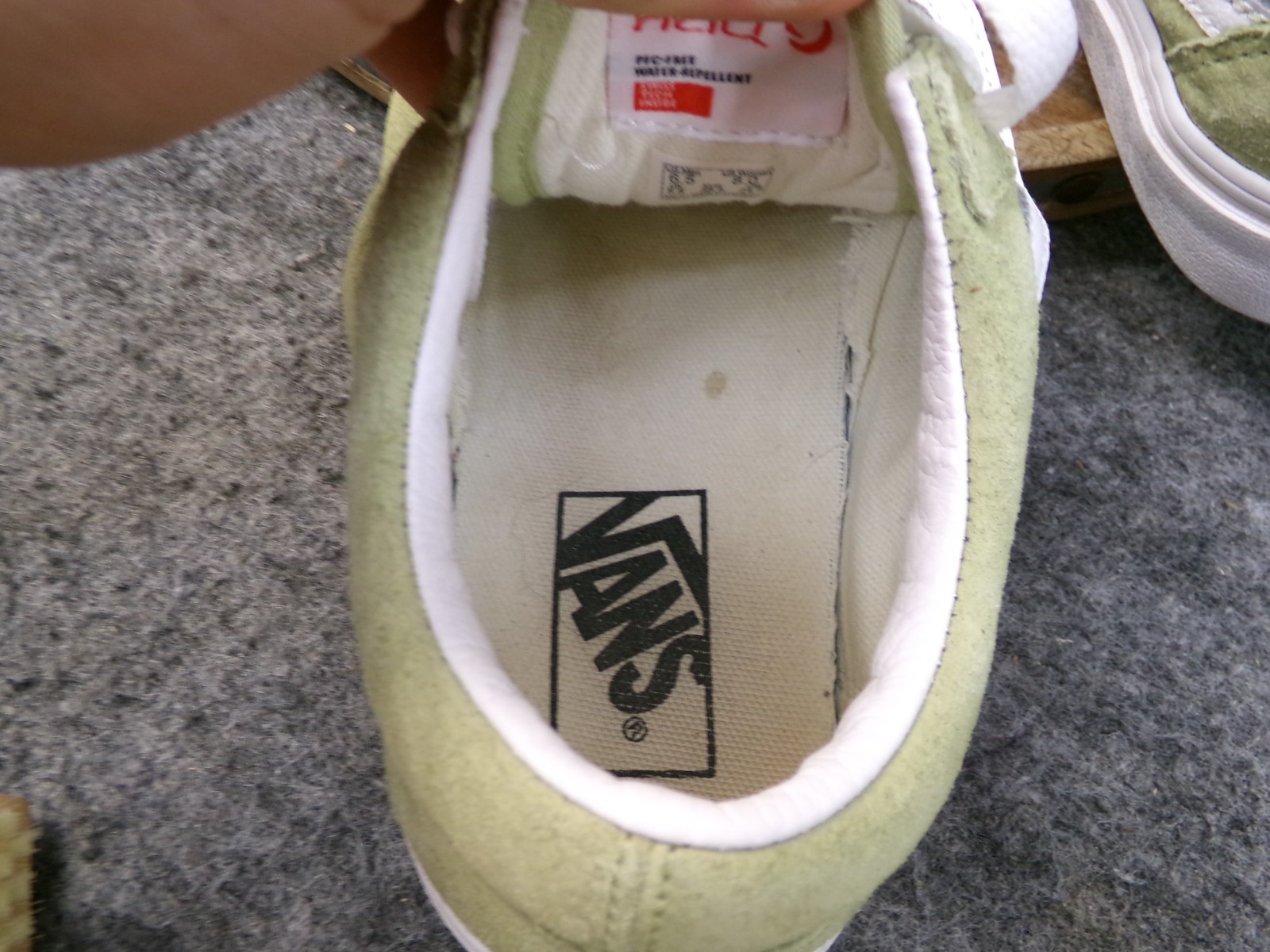 VANS Old Skool Pig Suede Winter Pear Green Skate Shoes Sneakers Women Size 8 US