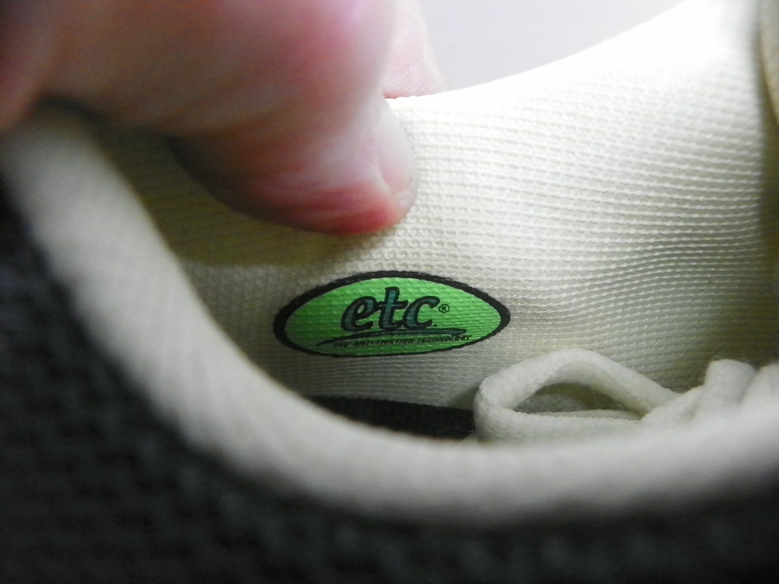 REEBOK CROSSFIT LIFTER PLUS 2.0 WHITE SAGE GREEN NEON COLORWAY SIZE 8.5 M45056