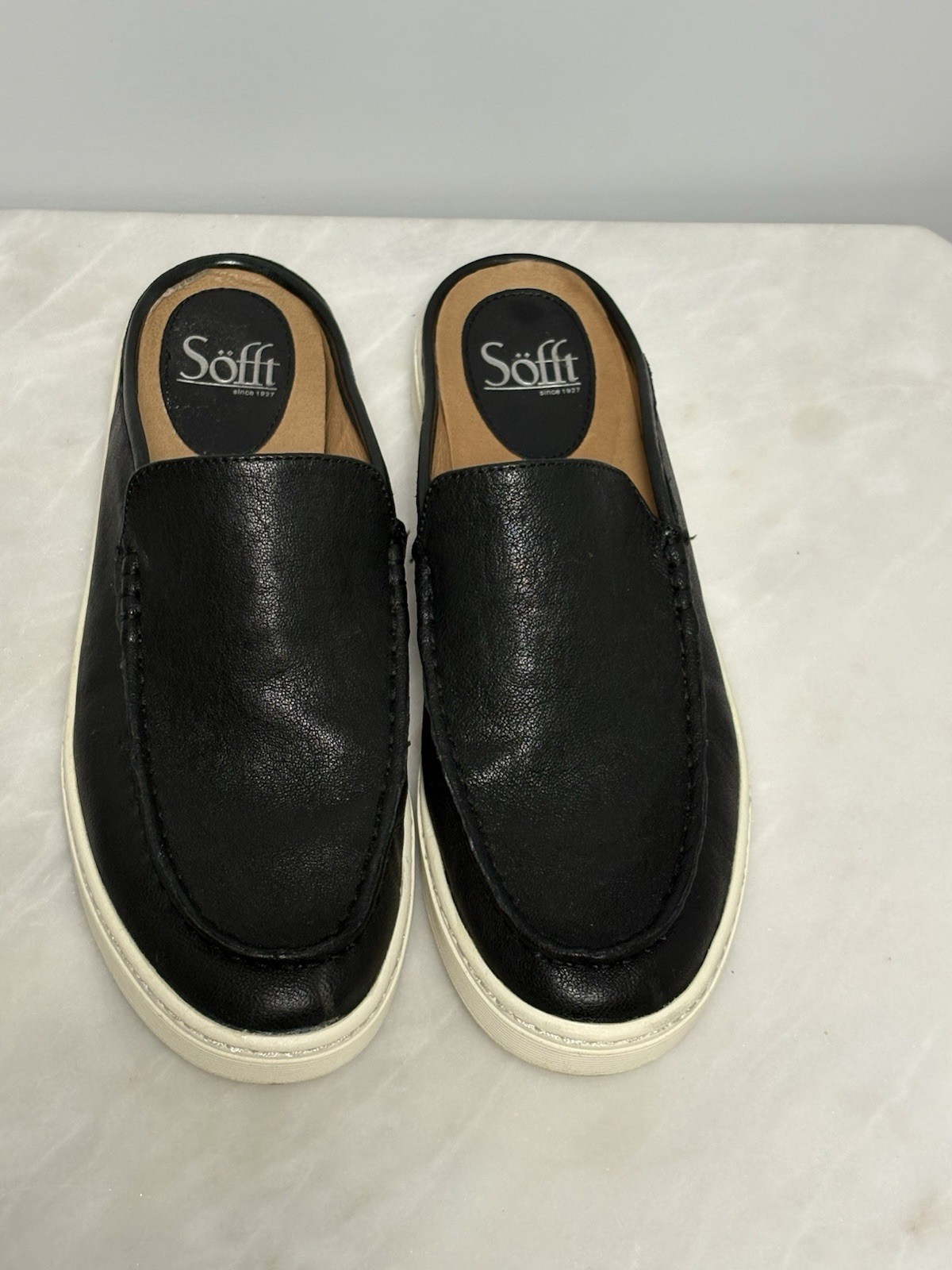 Sofft Shoes Womens 8.5 Somers Moc Toe Mules Flats Slip On Black Leather Casual