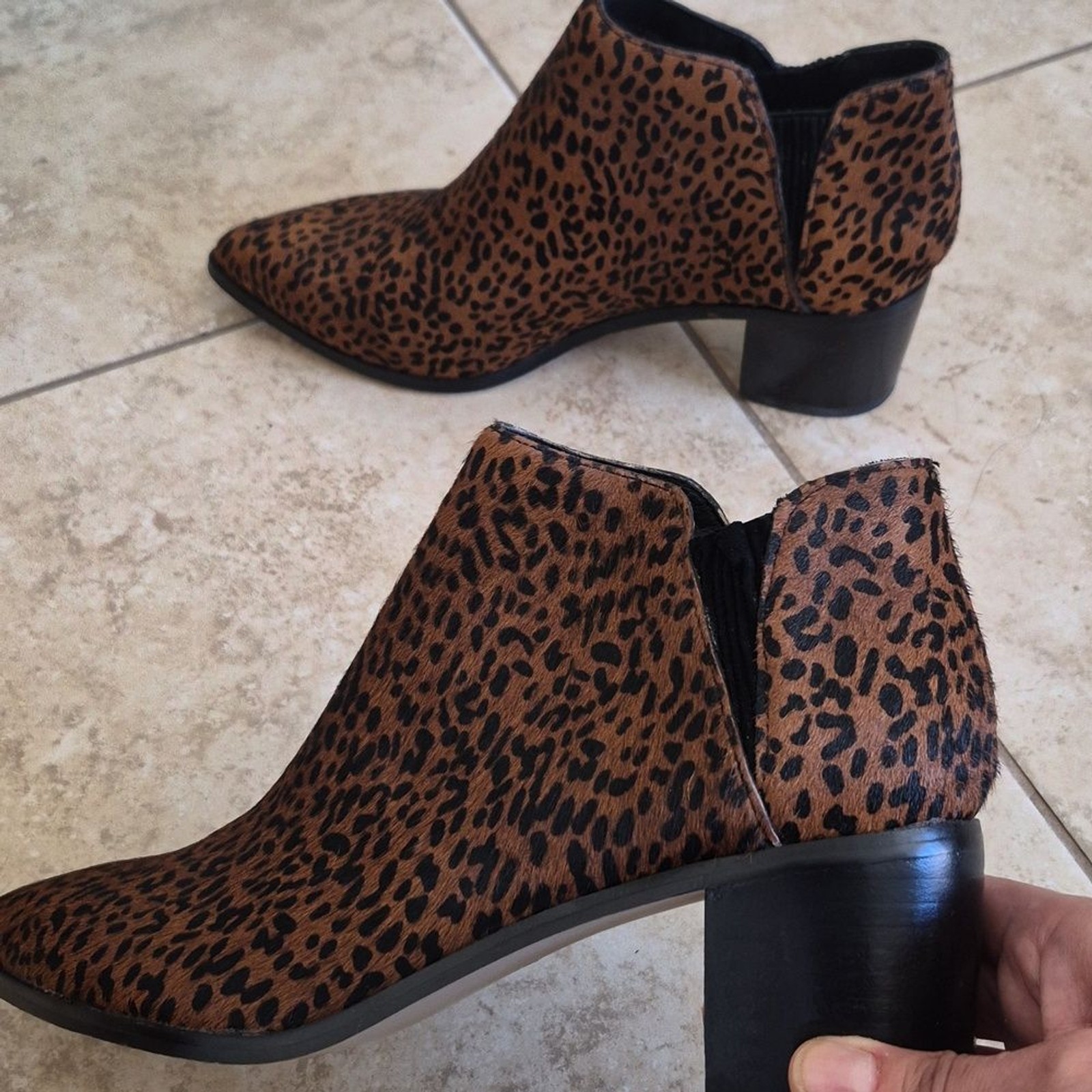 Sanctuary Revel, genuine Calf hair/fur, Animal Print, Booties Sz 8.5