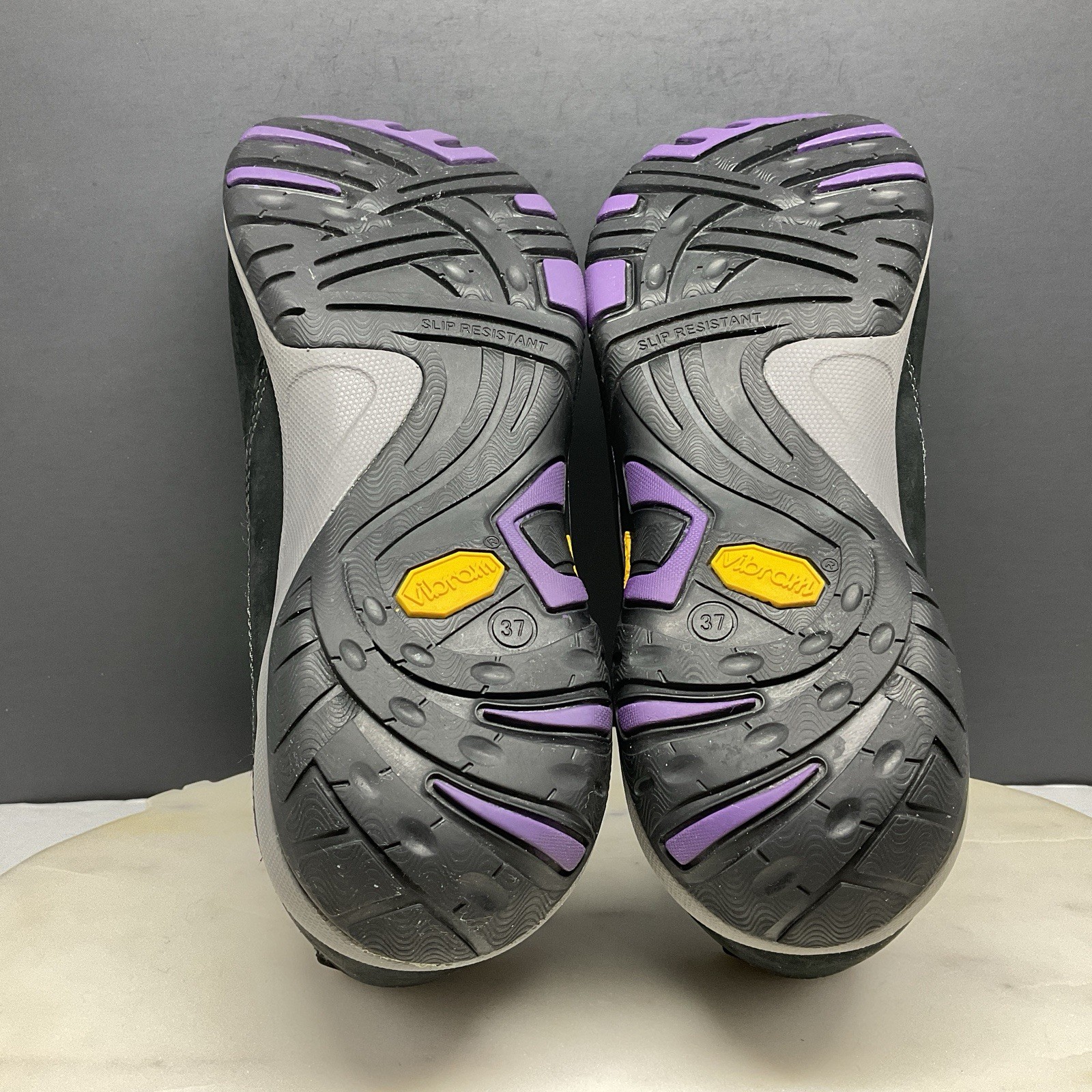 Dansko Patti Vibram Shoes Womens Sz 6.5-7 EU-37 Black Waterproof Slip Resistant