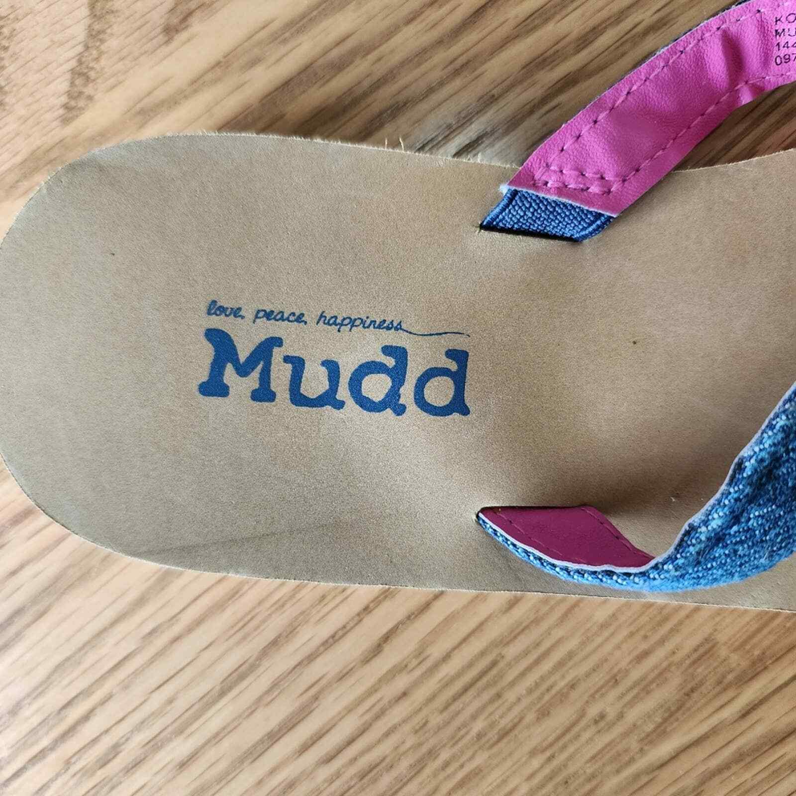 Mudd Denim Studded Thong Sandals Blue Silver and Tan Size Small 5/6