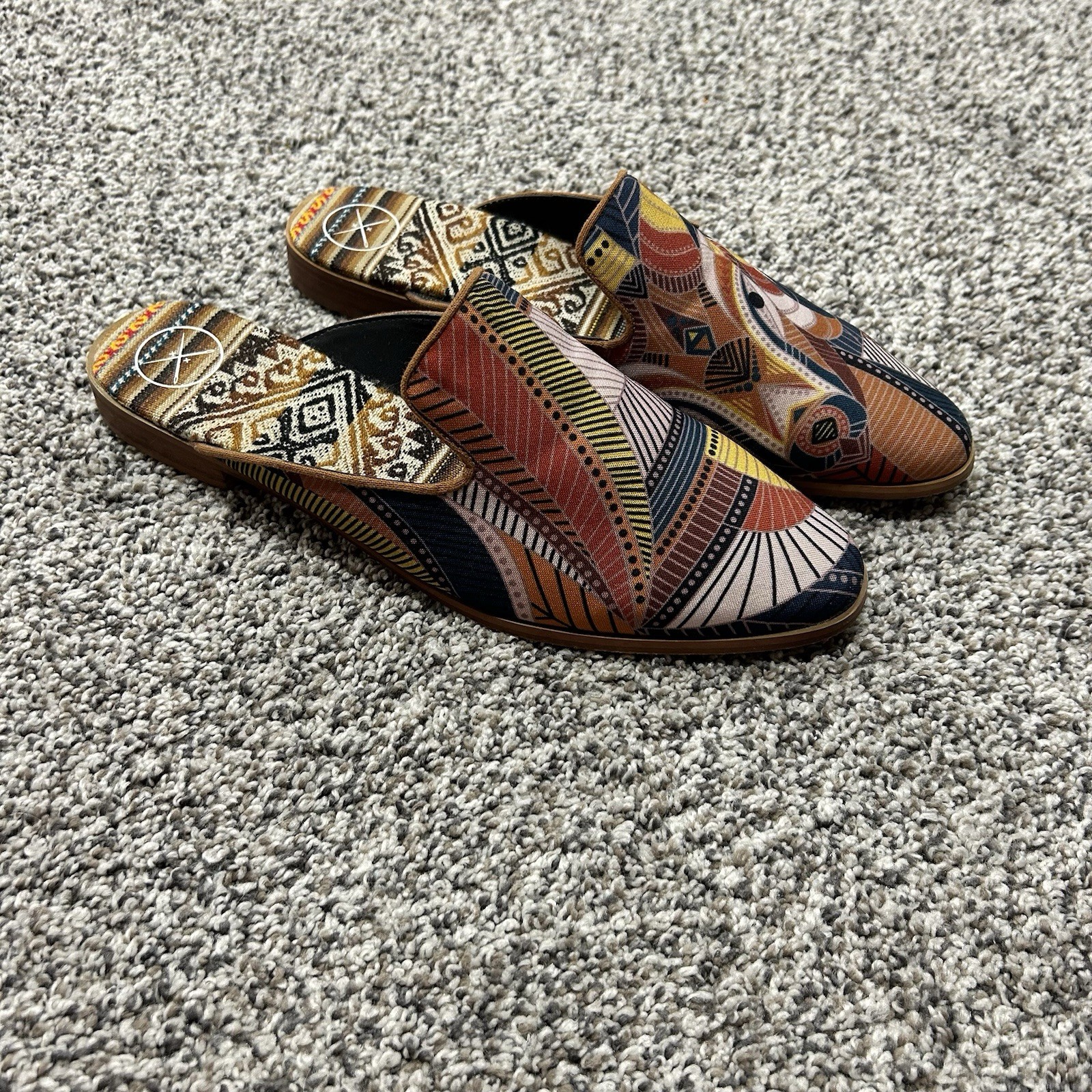 INKKAS CYPRESS SLIDE SANDAL MULE SLIP ON SZ 10 PERUVIAN CANVAS ABSTRACT ART