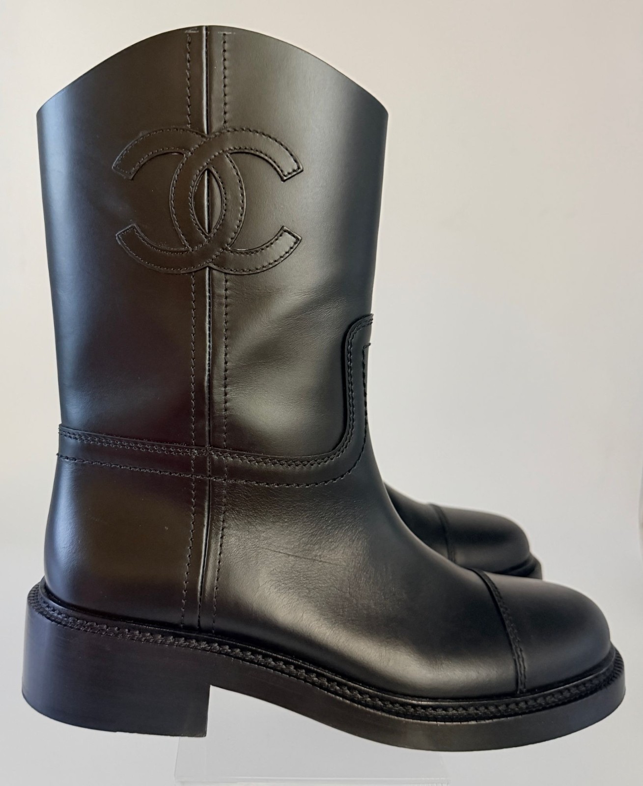 Chanel Black Leather Moto Boots Size 39 EU SKU G46589 Worn Once Indoors Pristine